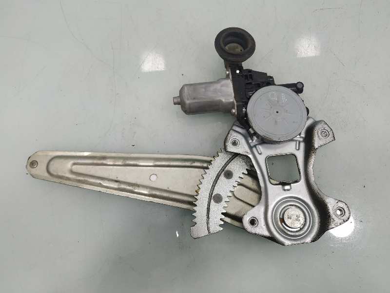 DAIHATSU Bageste højre dør vinduesregulator 24876473