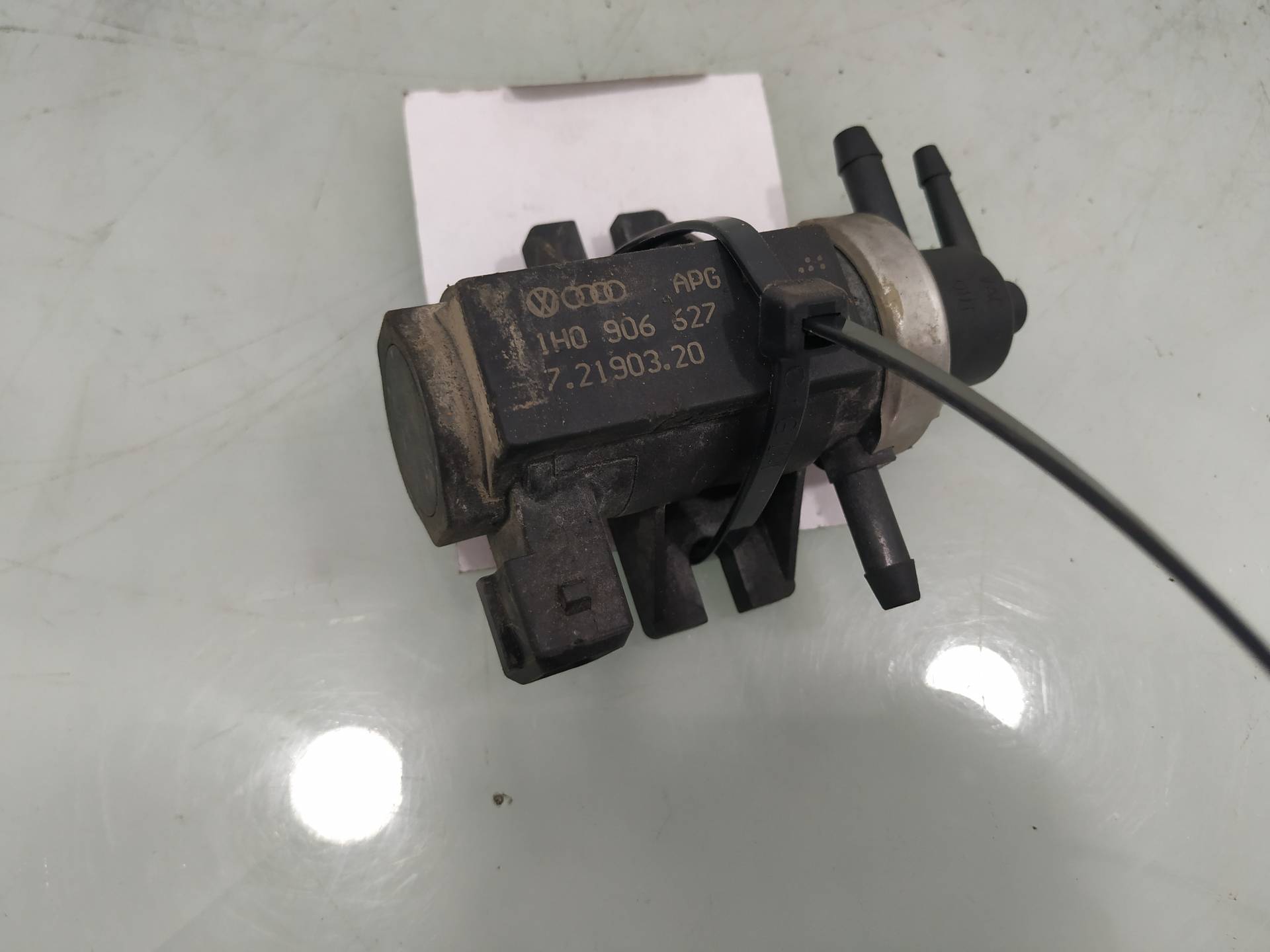 SEAT Ibiza 2 generation (1993-2002) Solenoid Valve 1H0906627 19185400