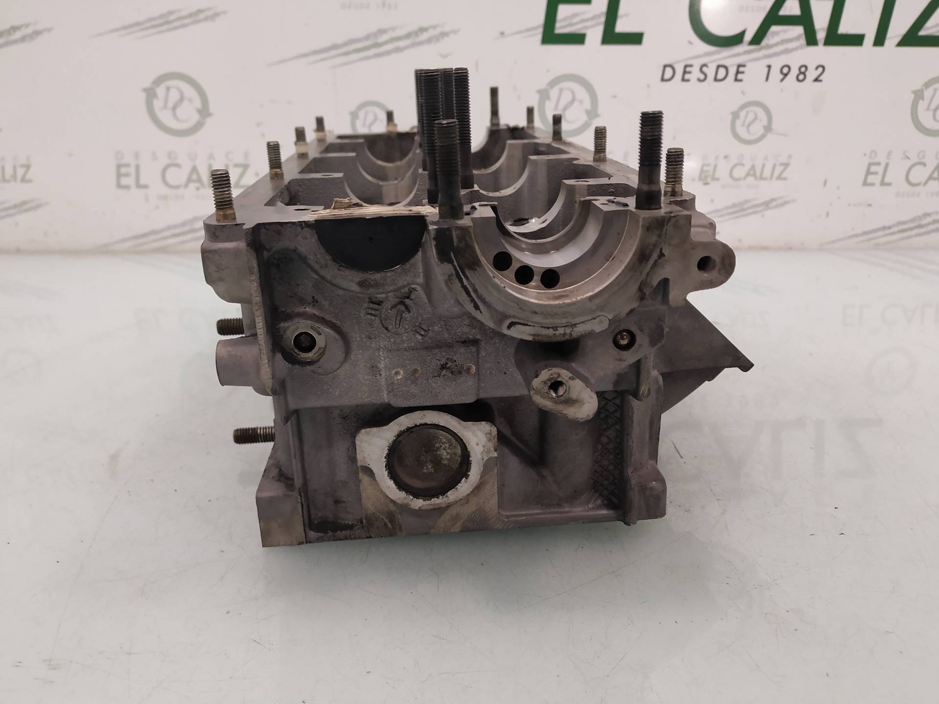 VOLKSWAGEN Passat B5 (1996-2005) Engine Cylinder Head 059E 18952737