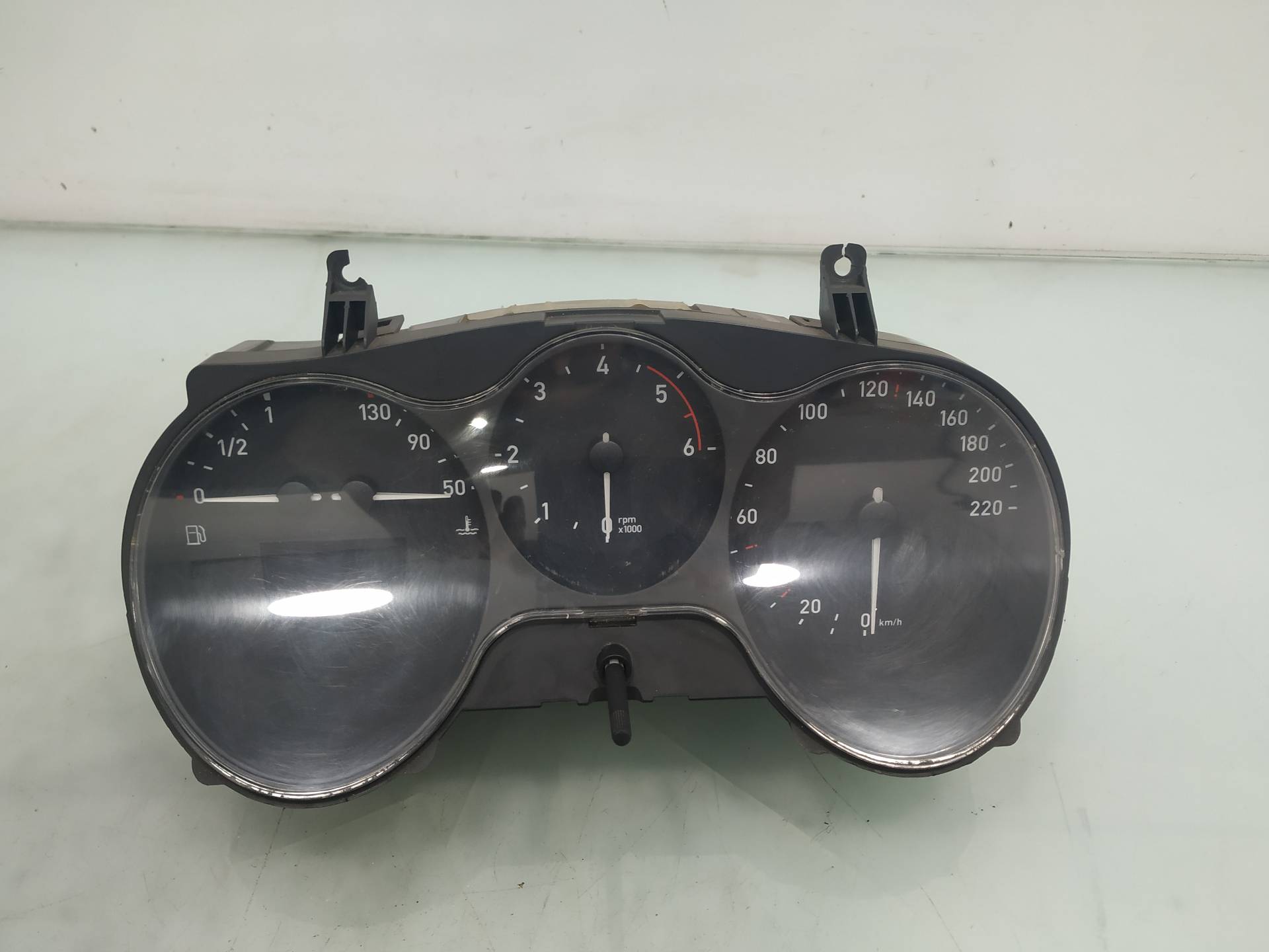 SEAT Toledo 3 generation (2004-2010) Speedometer 5P0920823C 21066119