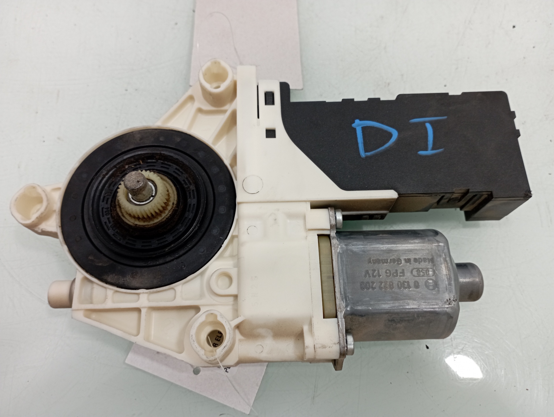 PEUGEOT 407 1 generation (2004-2010) Front Left Door Window Regulator Motor 9663036480 20493196