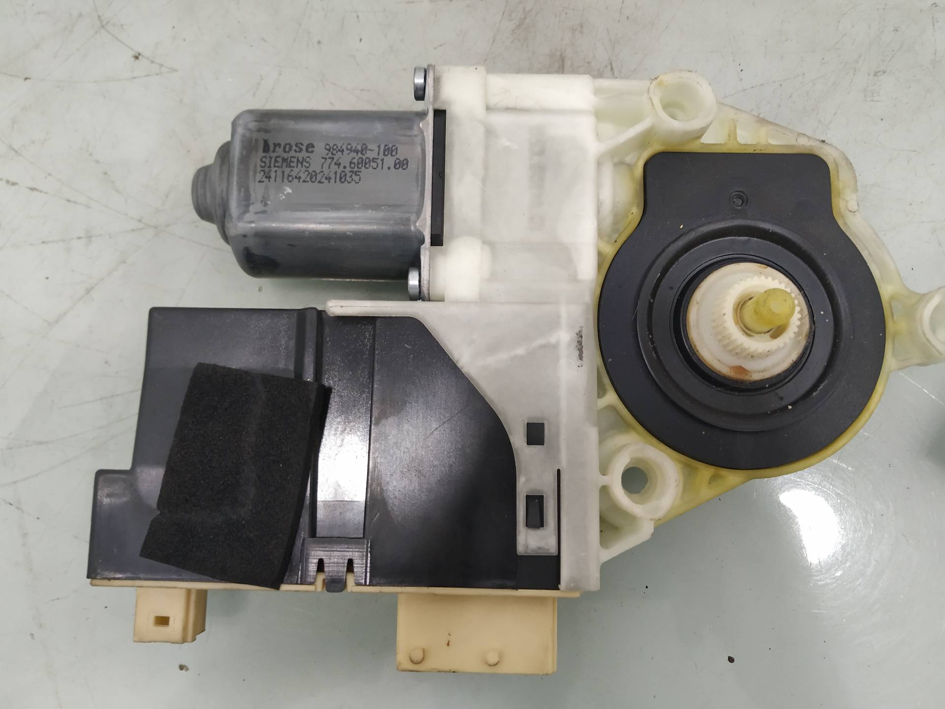 CITROËN C4 1 generation (2004-2011) Front Right Door Window Control Motor 9681574880 19066373