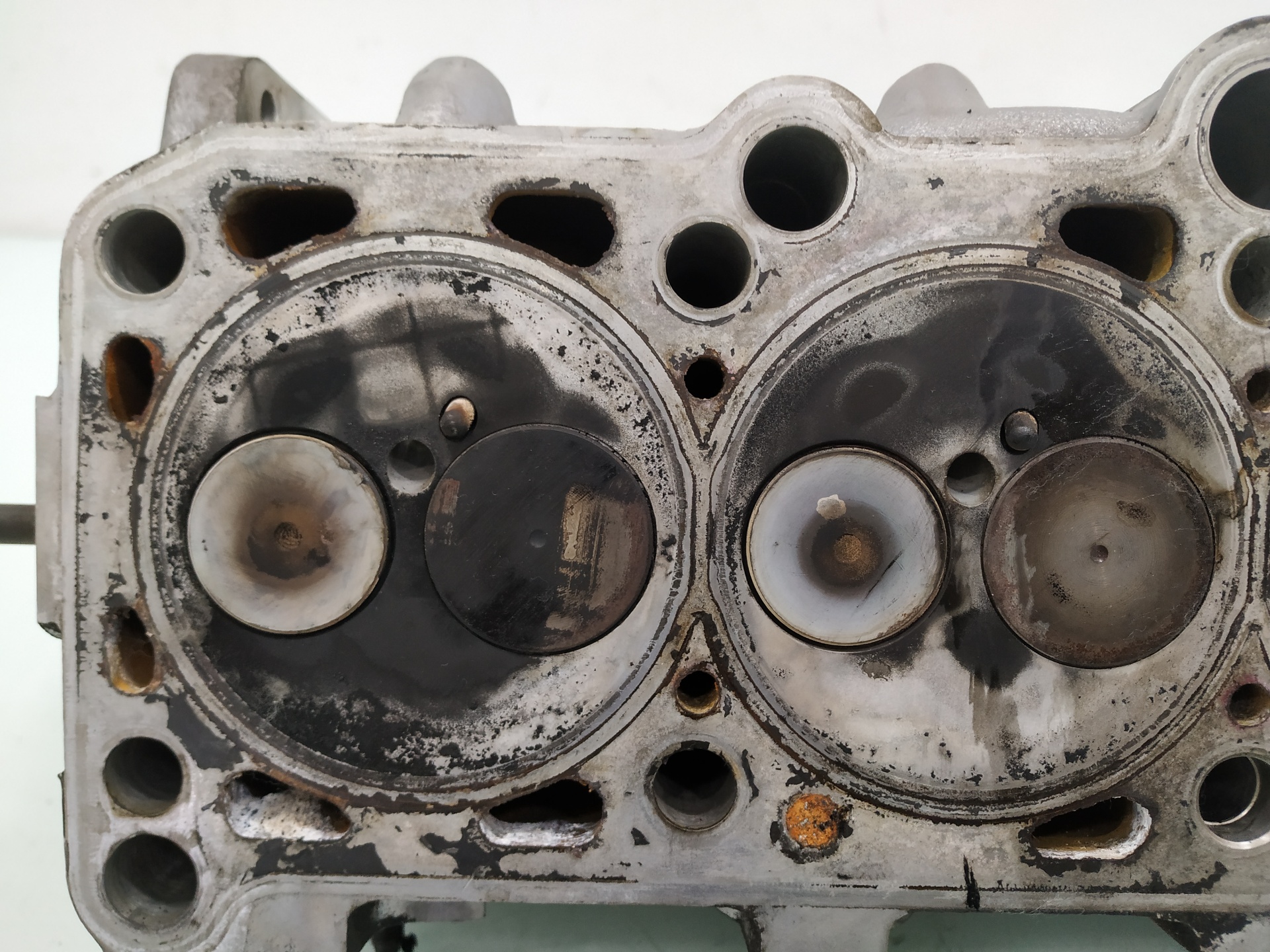 VOLKSWAGEN Passat B5 (1996-2005) Engine Cylinder Head 028103373N 19117850