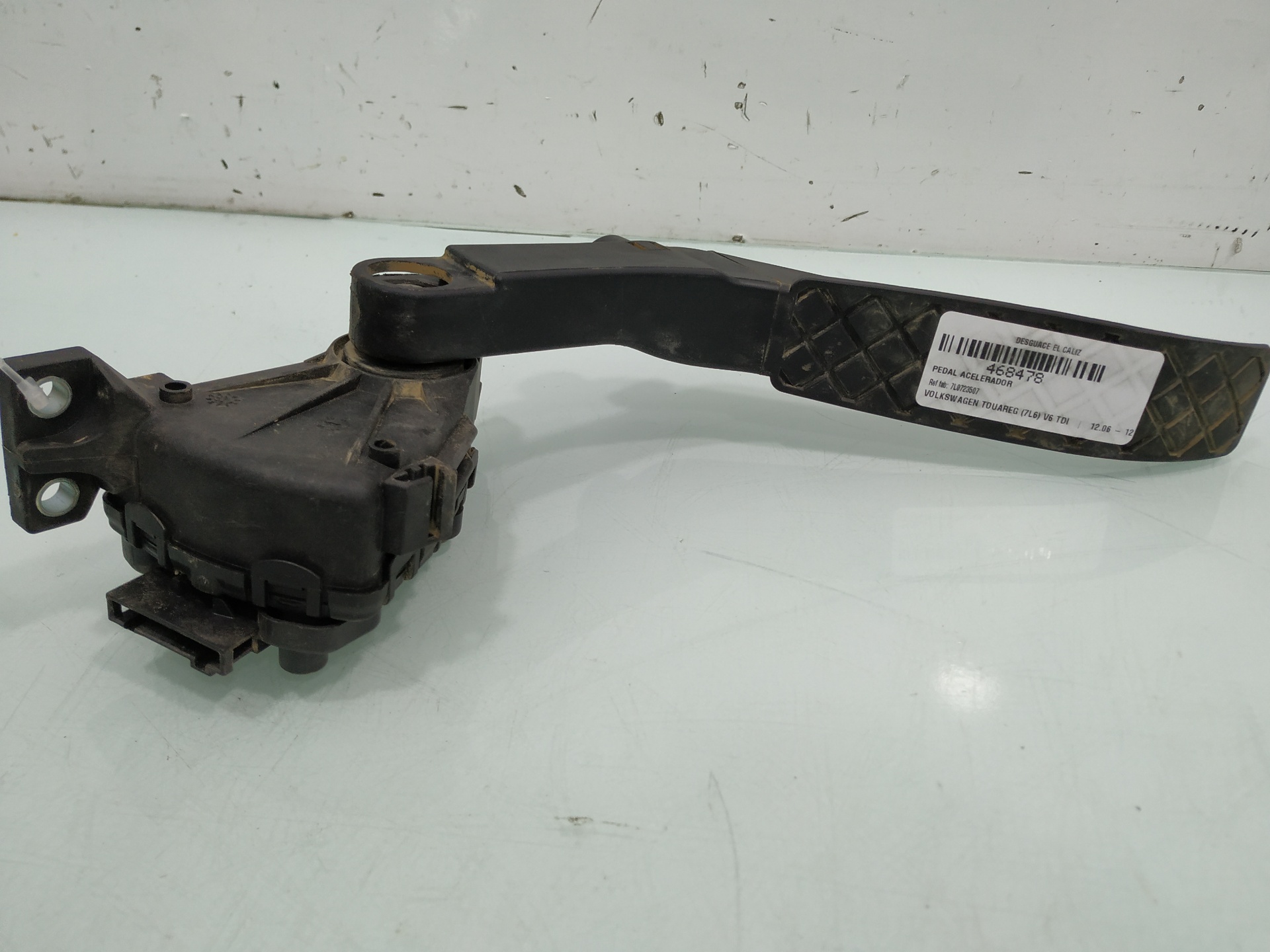 VOLKSWAGEN Touareg 1 generation (2002-2010) Throttle Pedal 7L0723507 24919159