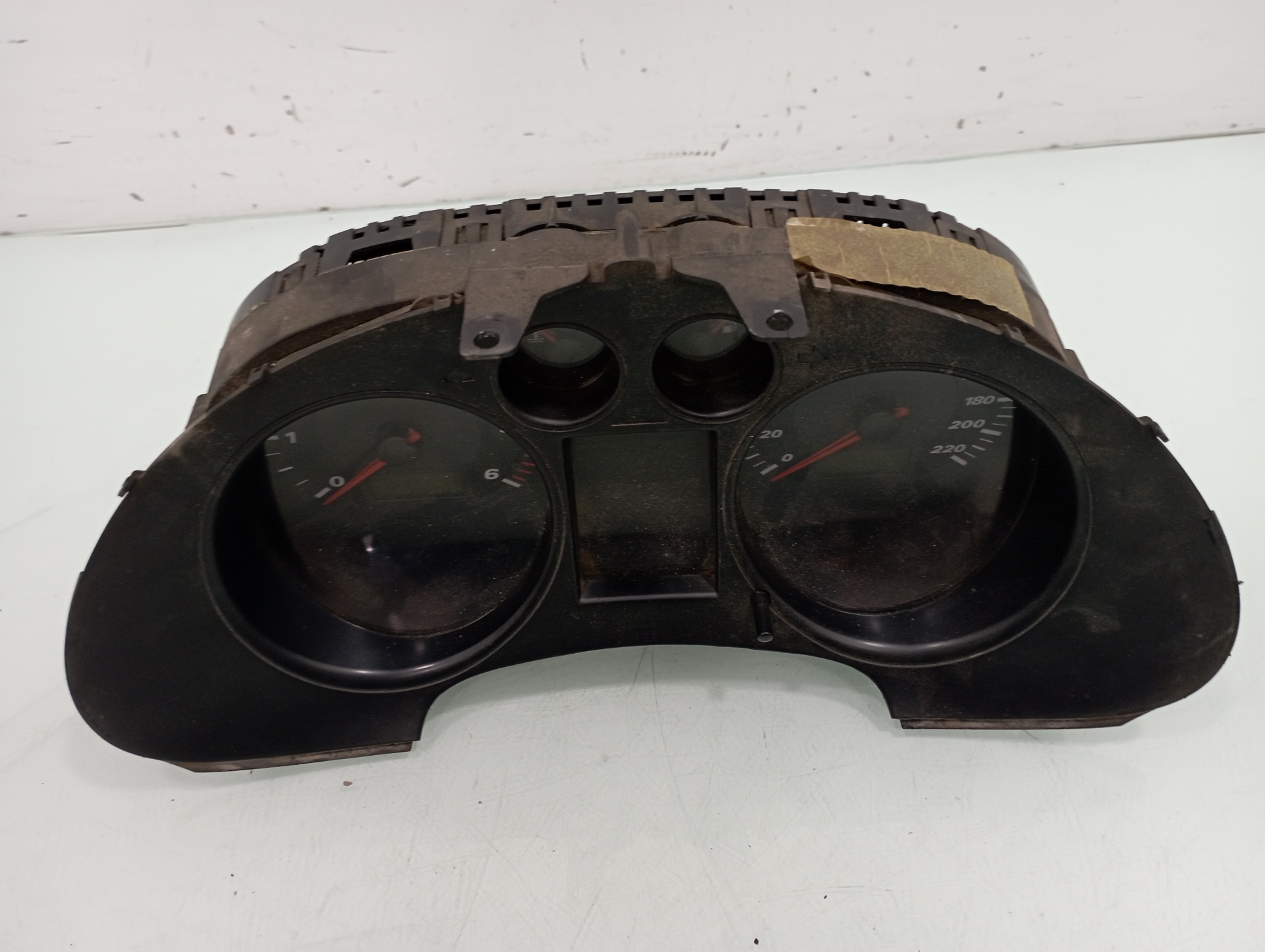 SEAT Cordoba 2 generation (1999-2009) Speedometer 110080104010A 21067255