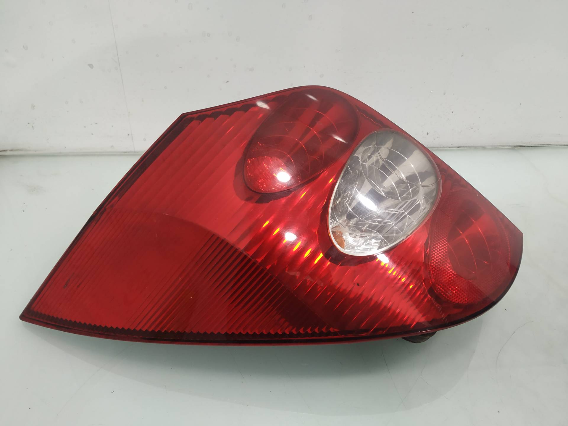 RENAULT Laguna 2 generation (2001-2007) Rear Left Taillight 8200703487 19043275