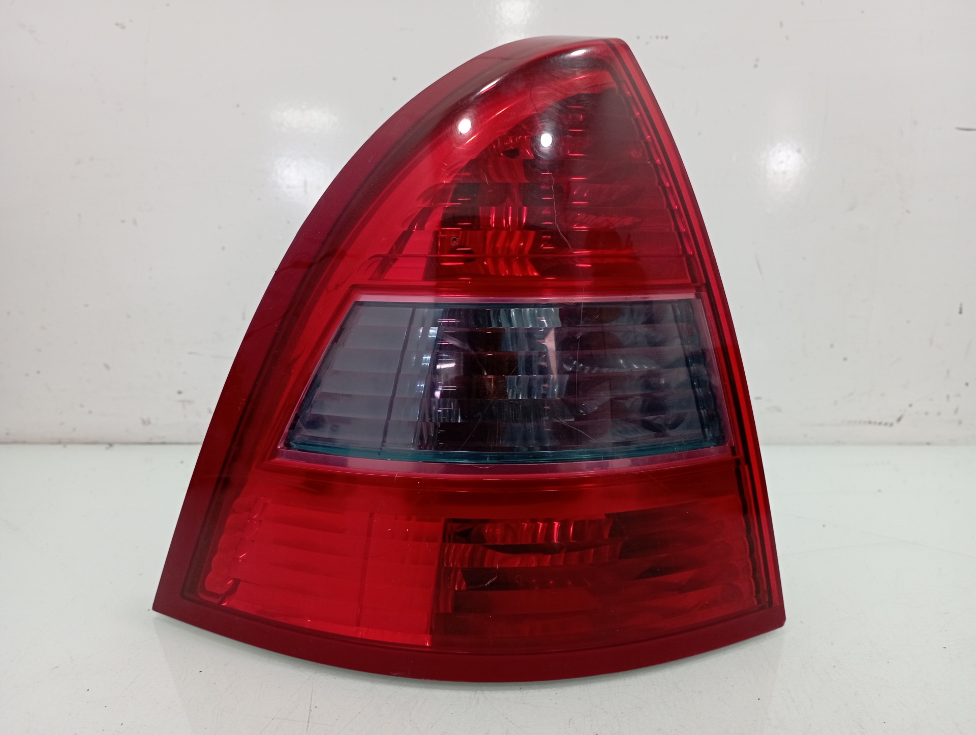 CITROËN C5 1 generation (2001-2008) Rear Left Taillight 89032697 20493309