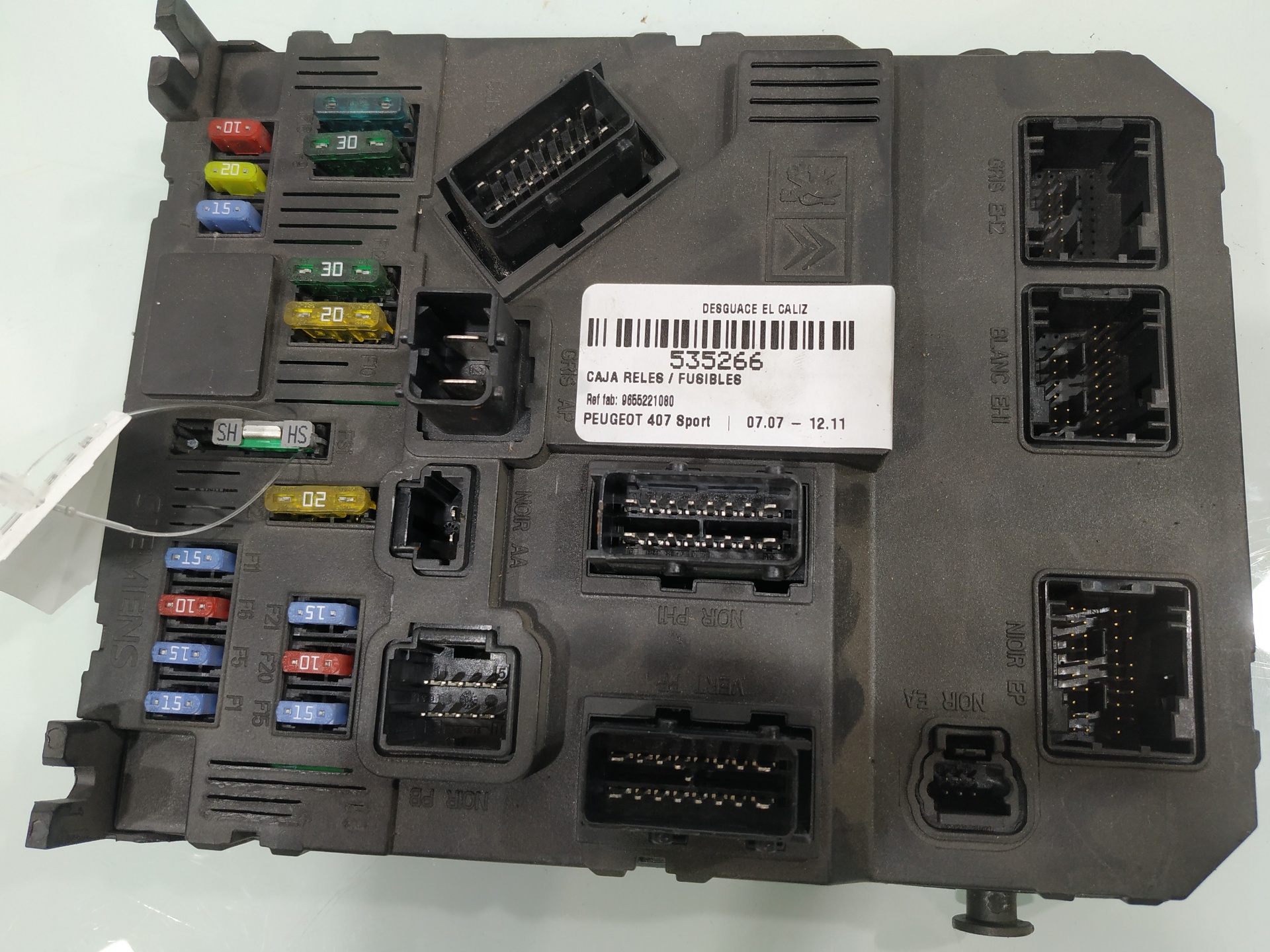 Caja de relés / fusibles RHRDW10BTED4 9655221080 de Peugeot 407 (6d_) 2004-2010 con 307000 km - pieza usada