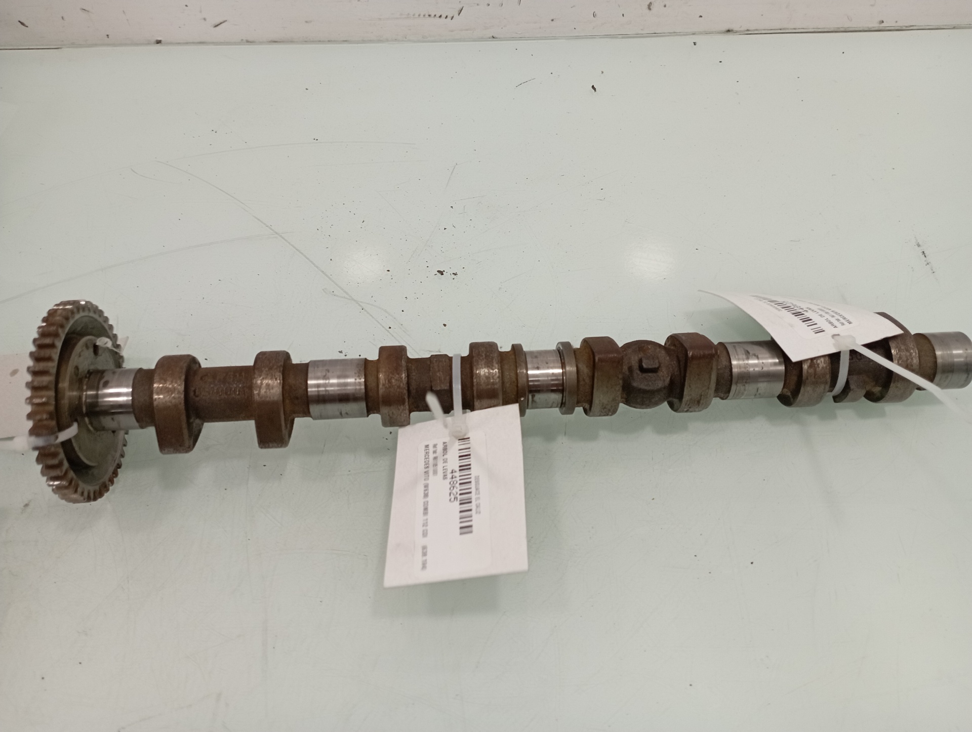 MERCEDES-BENZ Vito W638 (1996-2003) Exhaust Camshaft R6110510001 24910898