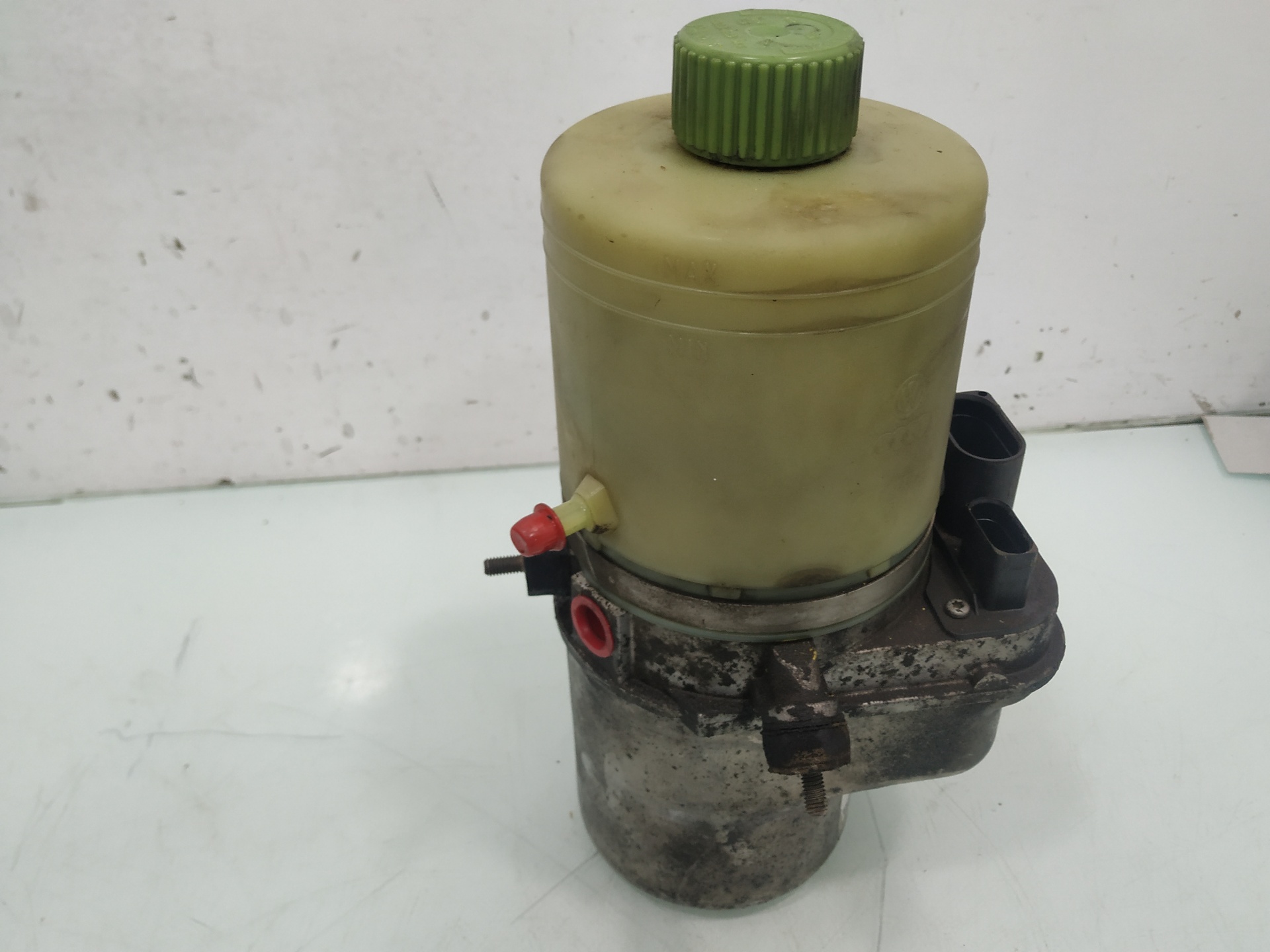 SEAT Ibiza 3 generation (2002-2008) Power Steering Pump 6Q0423156S 24976308