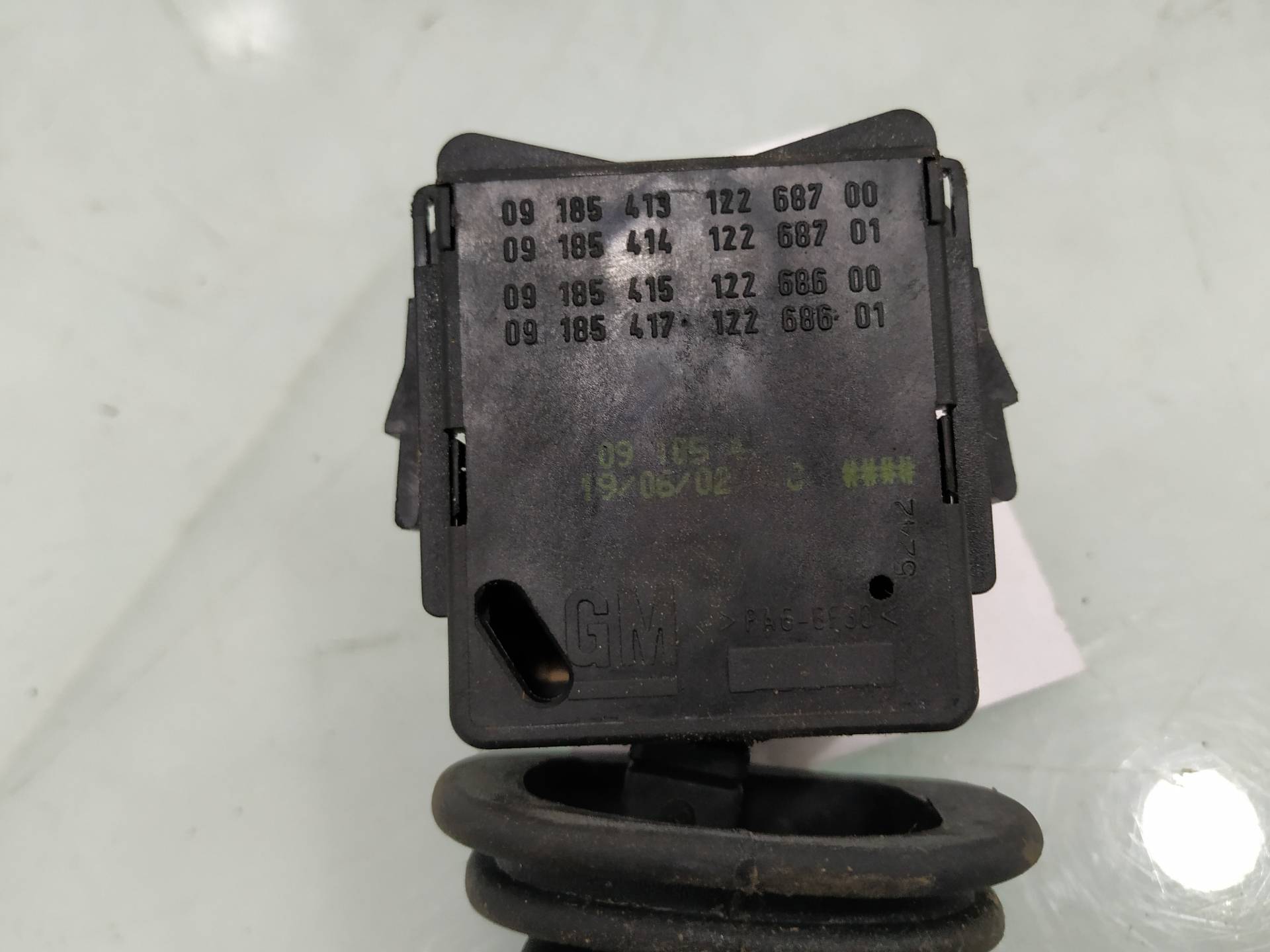 OPEL Corsa C (2000-2006) Подрулевой переключатель 0918541712268601 19176389