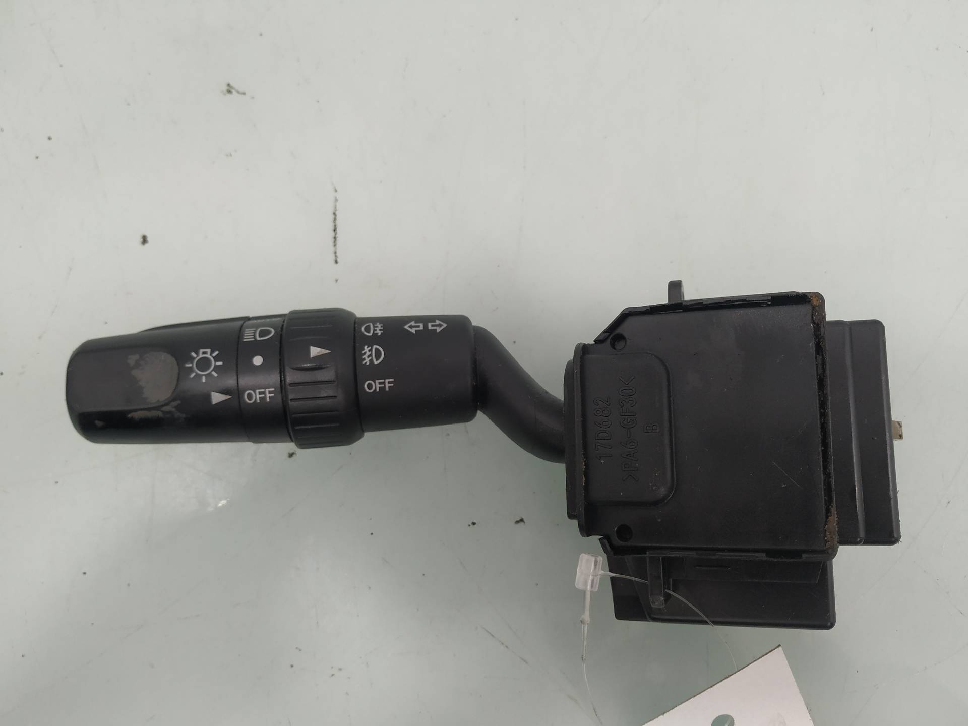 MAZDA 3 BK (2003-2009) Headlight Switch Control Unit 17D682 18983952