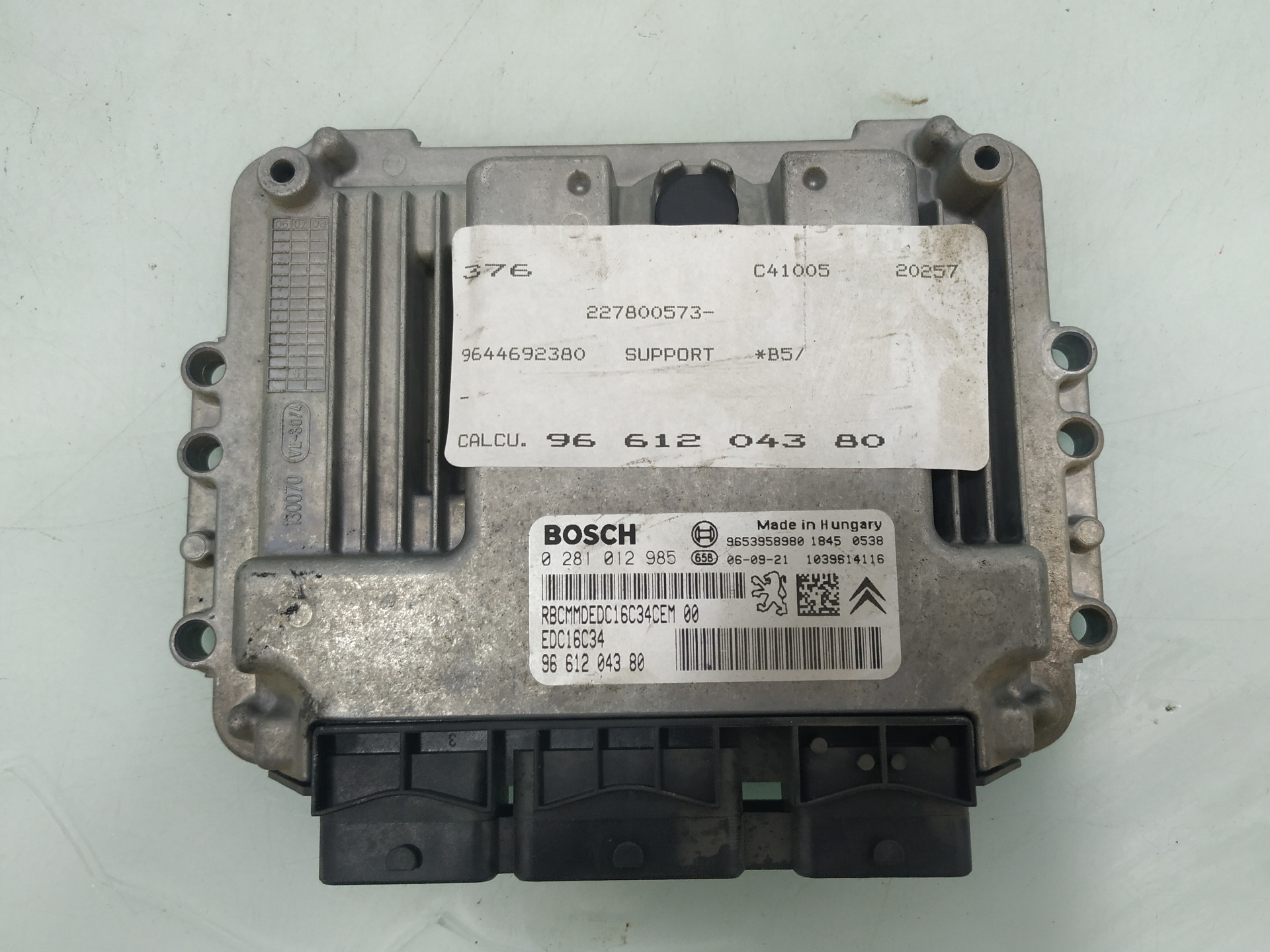 PEUGEOT 407 1 generation (2004-2010) Variklio kompiuteris 9661204380 25930599