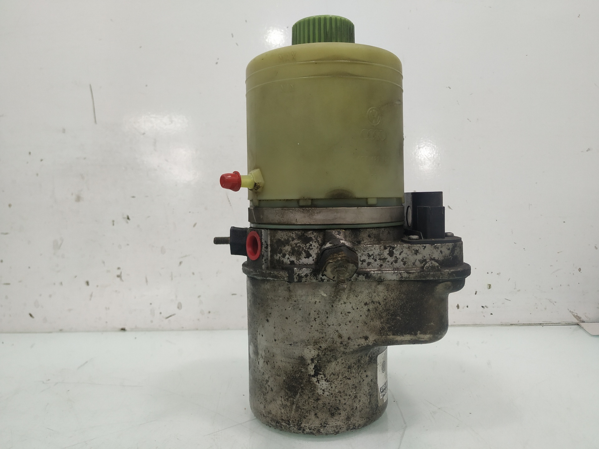 SEAT Ibiza 3 generation (2002-2008) Power Steering Pump 6Q0423156S 24976308