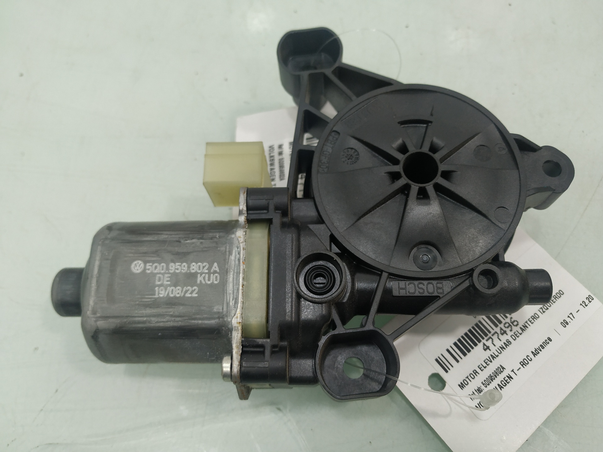 VOLKSWAGEN T-Roc 1 generation (2017-2024) Front Left Door Window Regulator Motor 5Q0959802A 25930468