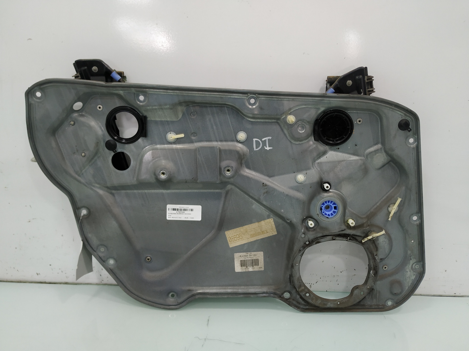 SEAT Ibiza 3 generation (2002-2008) Lève-vitre de porte avant gauche 6L4837751ED 24920130