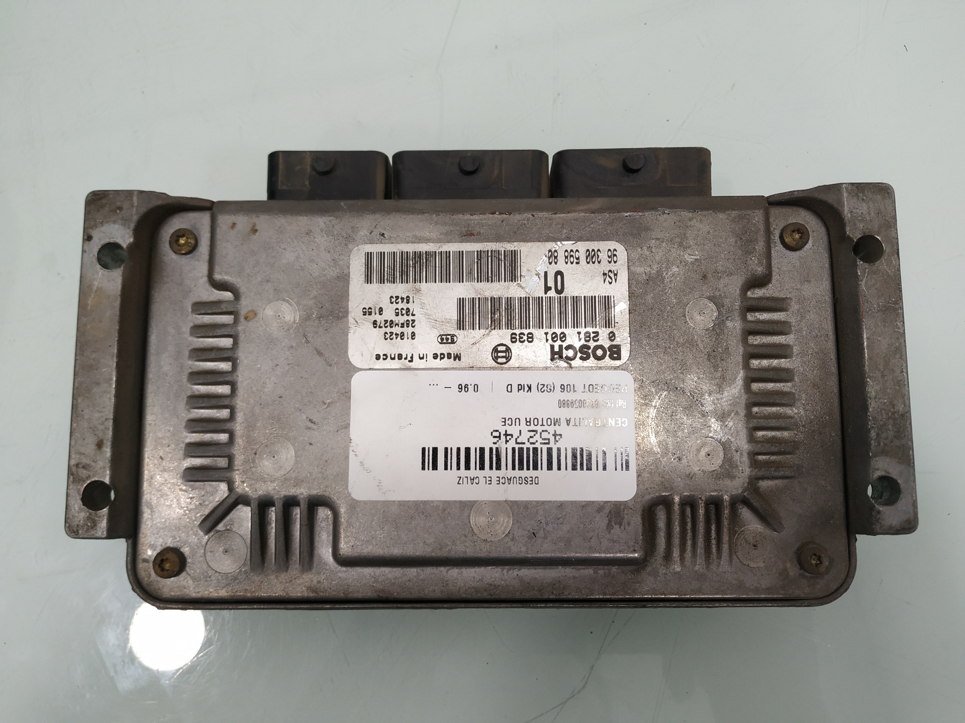 PEUGEOT 2 generation (1996-2004) Engine Control Unit ECU 9630059880 21068341