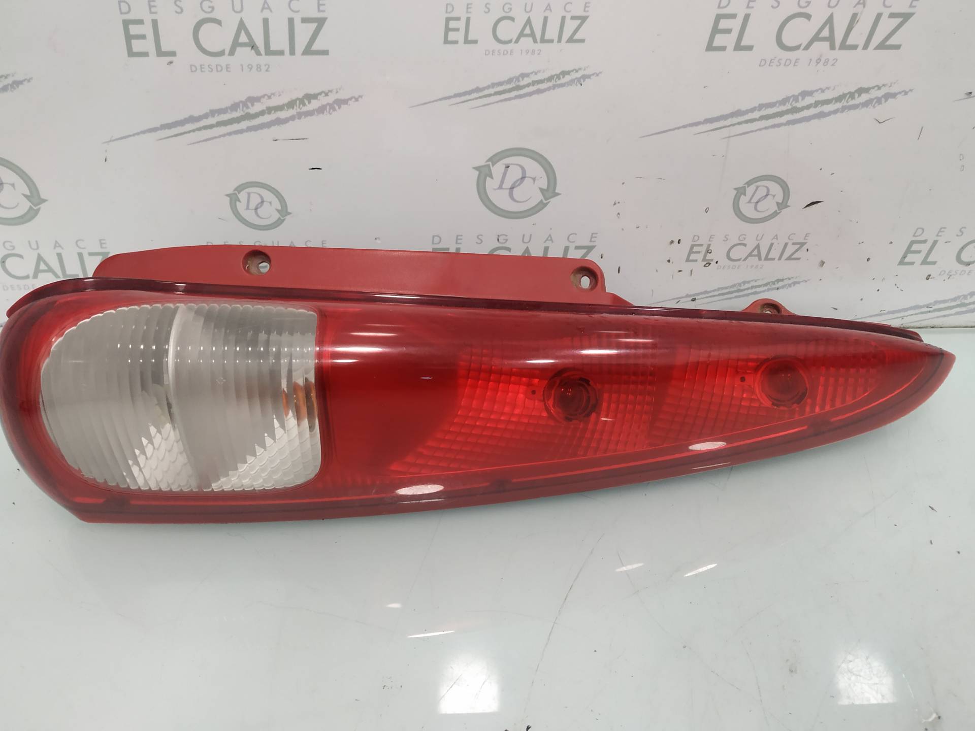 CHEVROLET Rezzo 1 generation (2004-2009) Фонарь задний правый 18950274