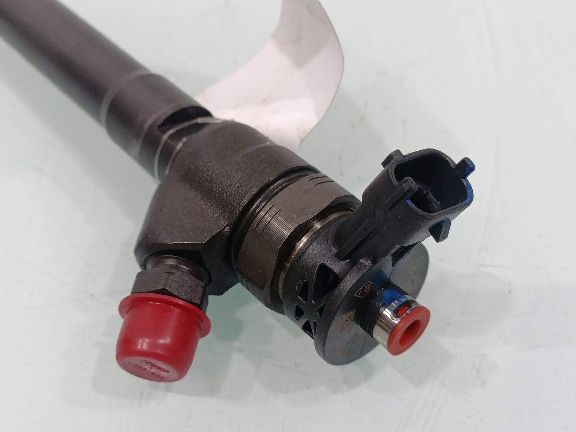 Injecteur 0445110414 de Opel Vivaro b 2014-2020 - pieza usada