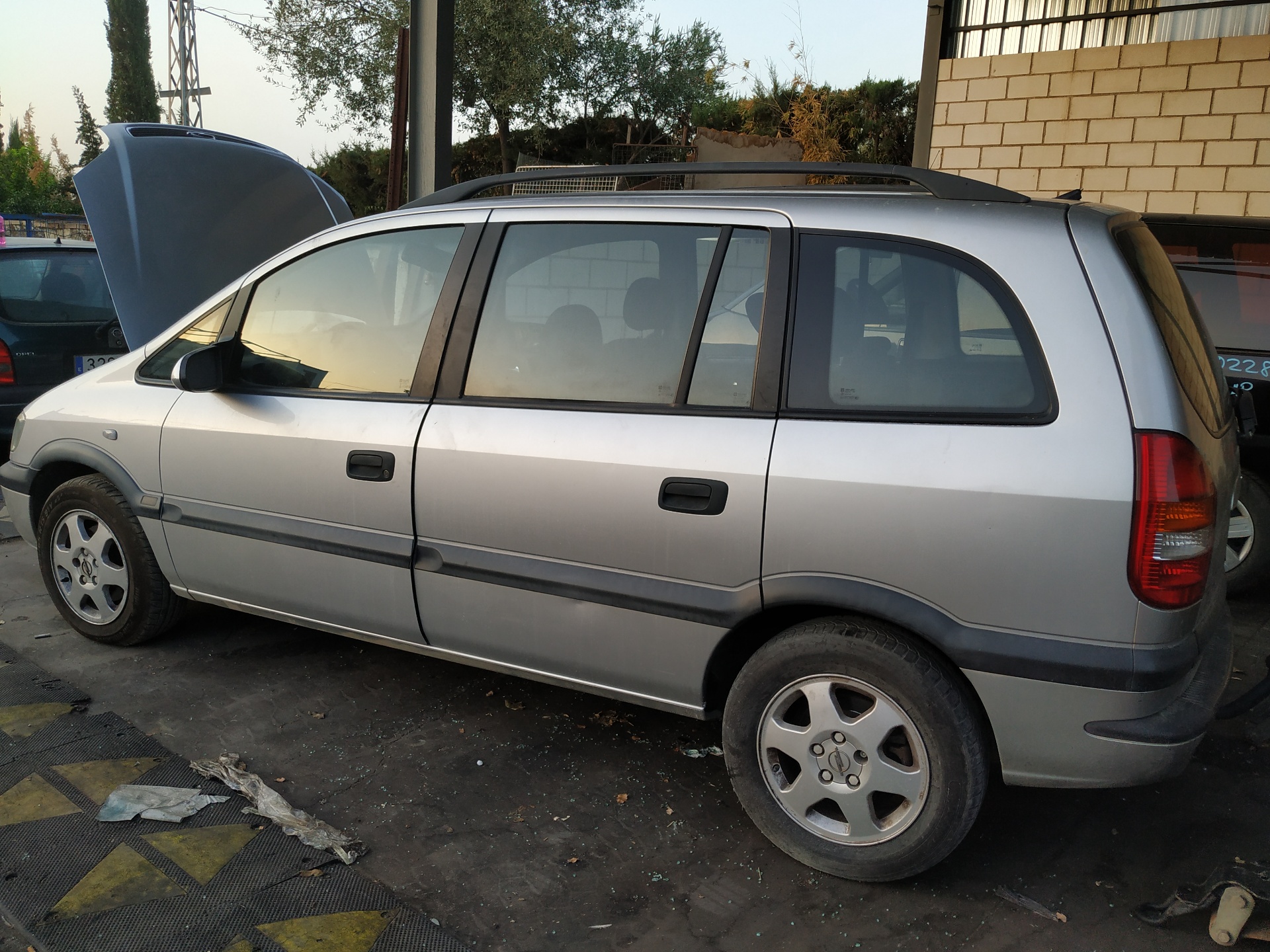 OPEL Corsa B (1993-2000) Спидометр 09228757 19073172