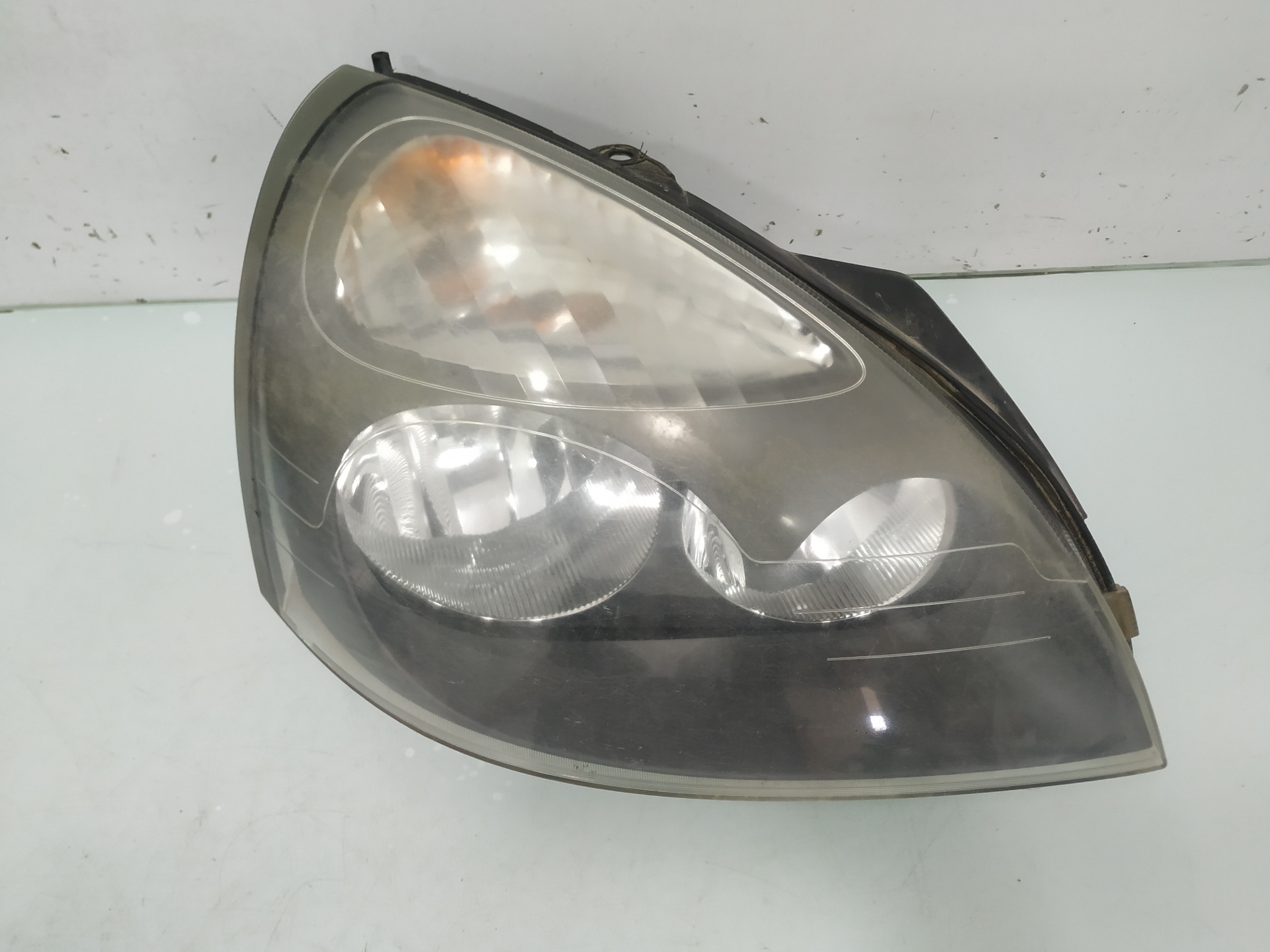 RENAULT Clio 3 generation (2005-2012) Front Right Headlight 25961641