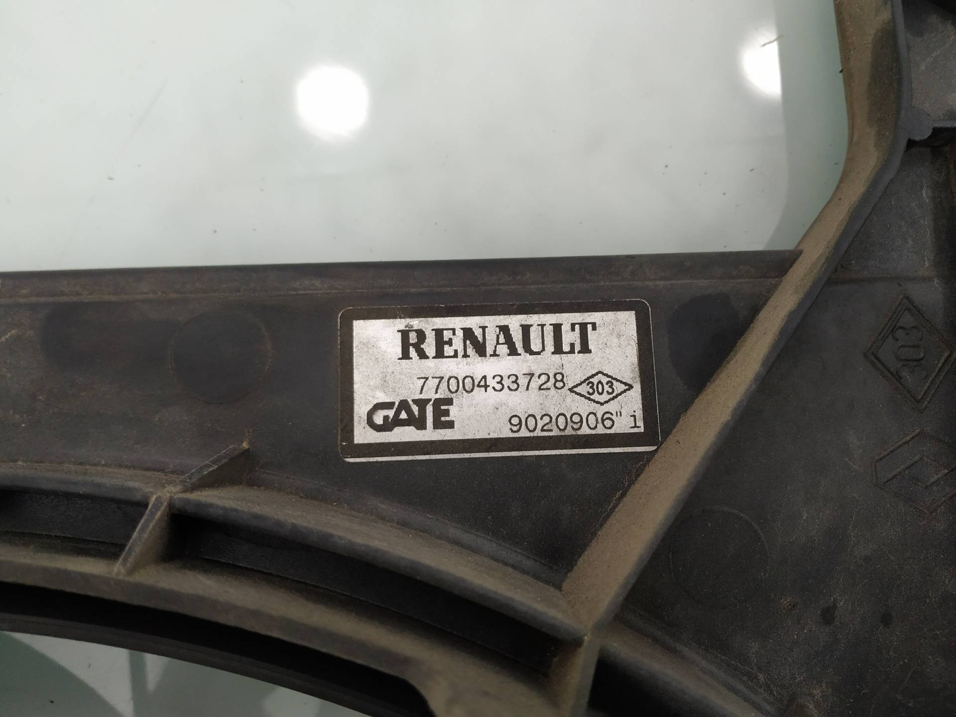 RENAULT Megane 1 generation (1995-2003) Diffuservifte 7700433728 24886438