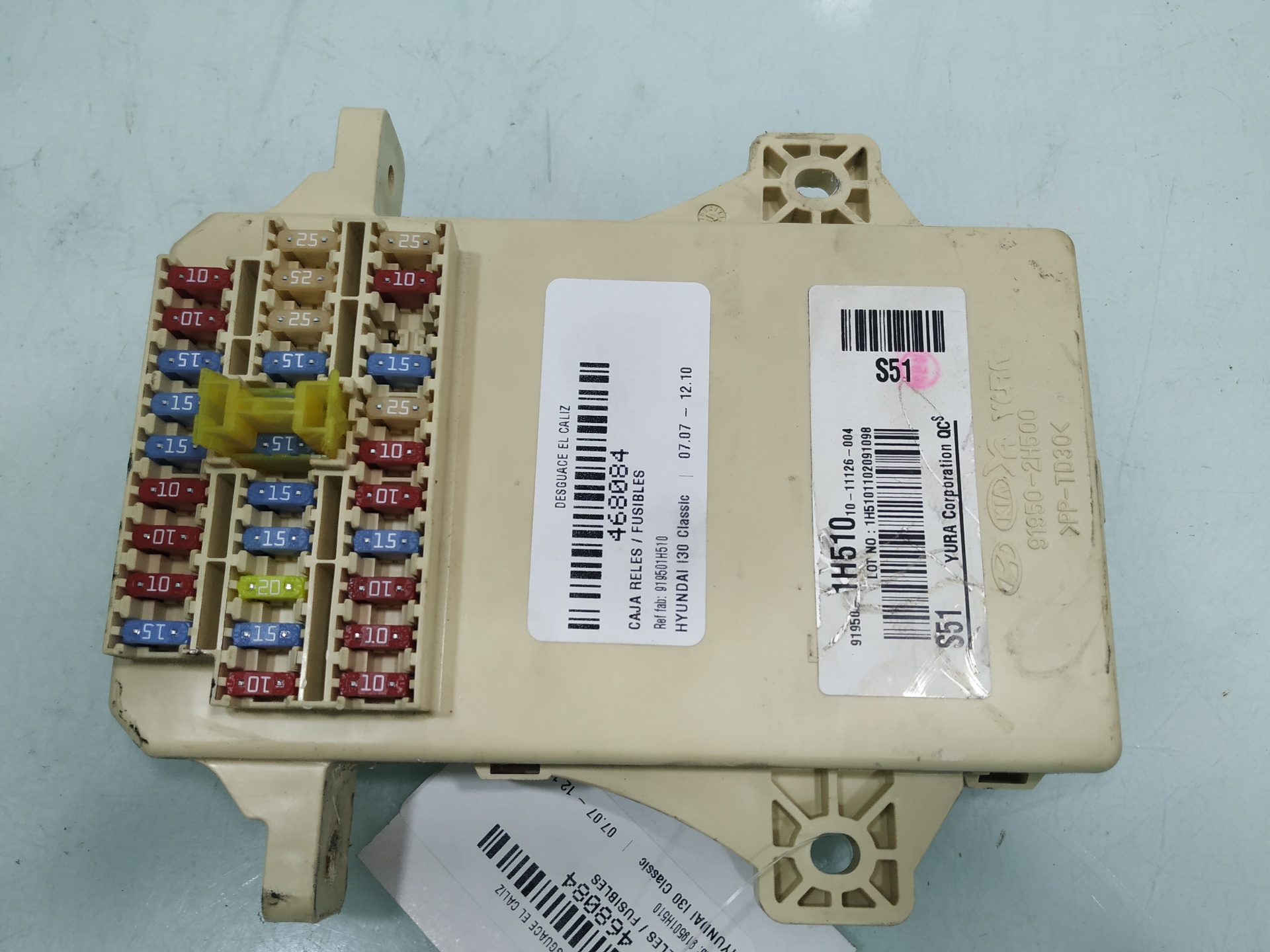 HYUNDAI i30 FD (1 generation) (2007-2012) Fuse Box 919501H510 24916605