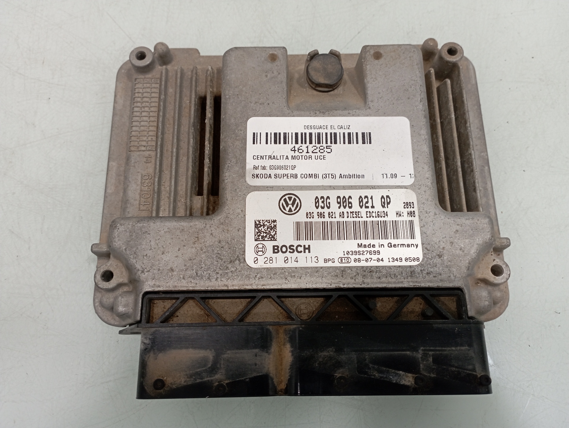 SKODA Superb 2 generation (2008-2015) Engine Control Unit ECU 03G906021QP 24912778