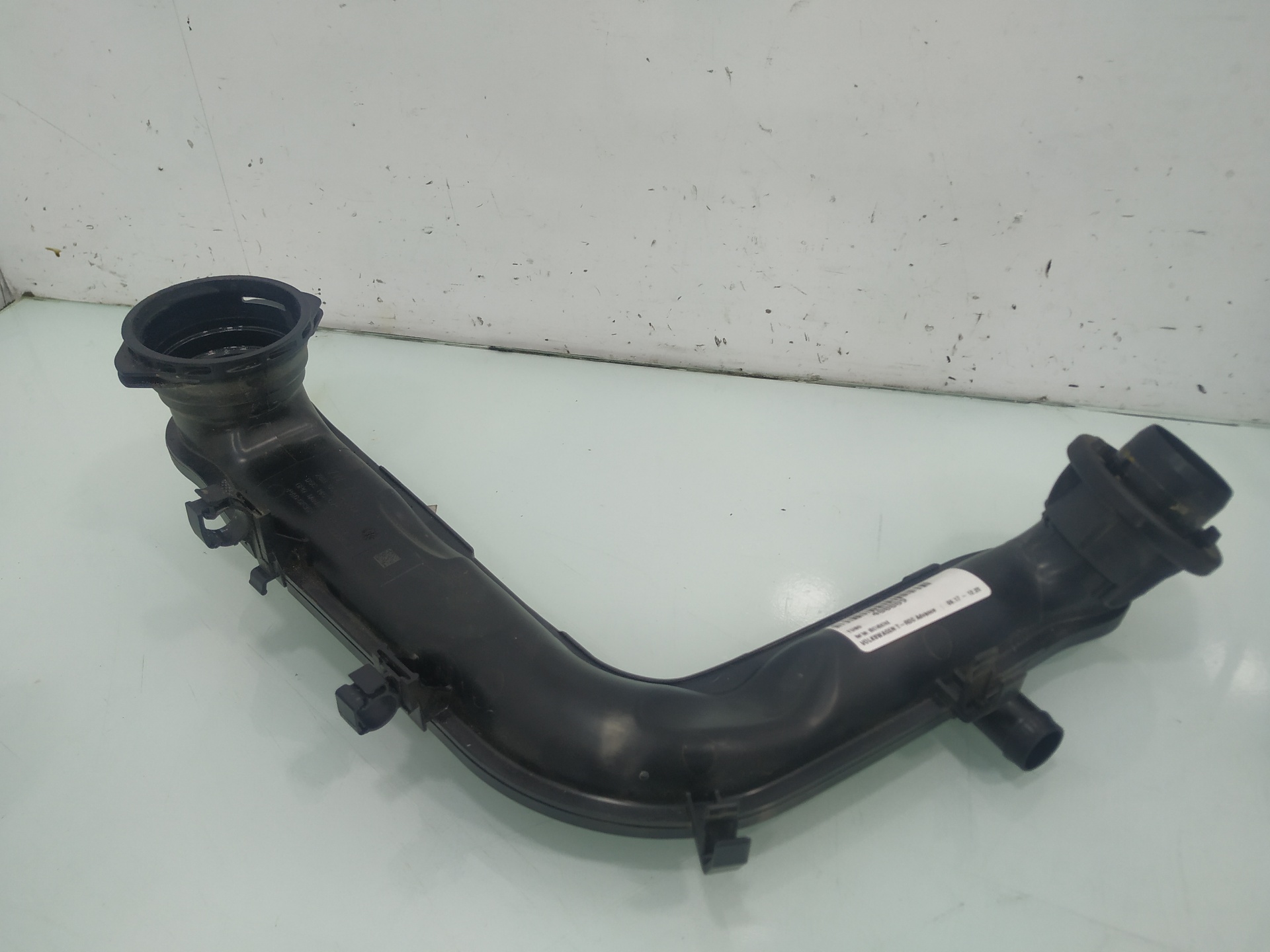 VOLKSWAGEN T-Roc 1 generation (2017-2024) Other tubes 05C145674B 25930435