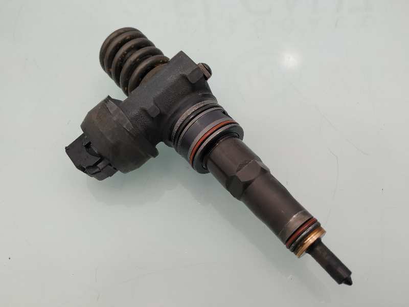 VOLKSWAGEN Transporter T5 (2003-2015) Fuel Injector 038130073AN 18881265