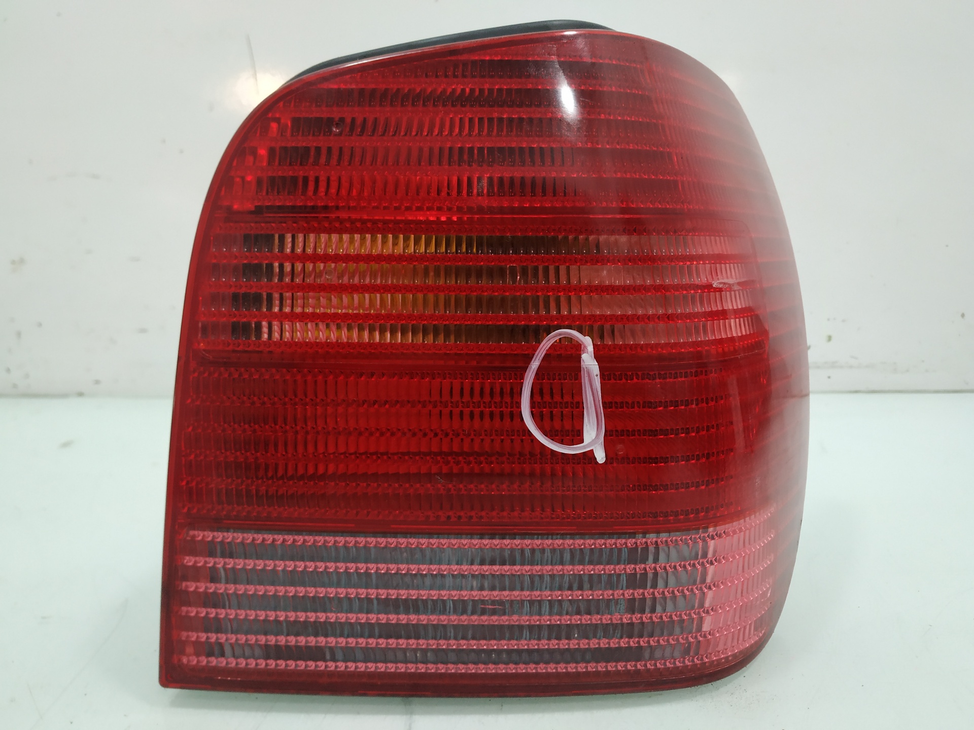 VOLKSWAGEN Polo 3 generation (1994-2002) Rear Right Taillight Lamp 6N0945096H 24916045