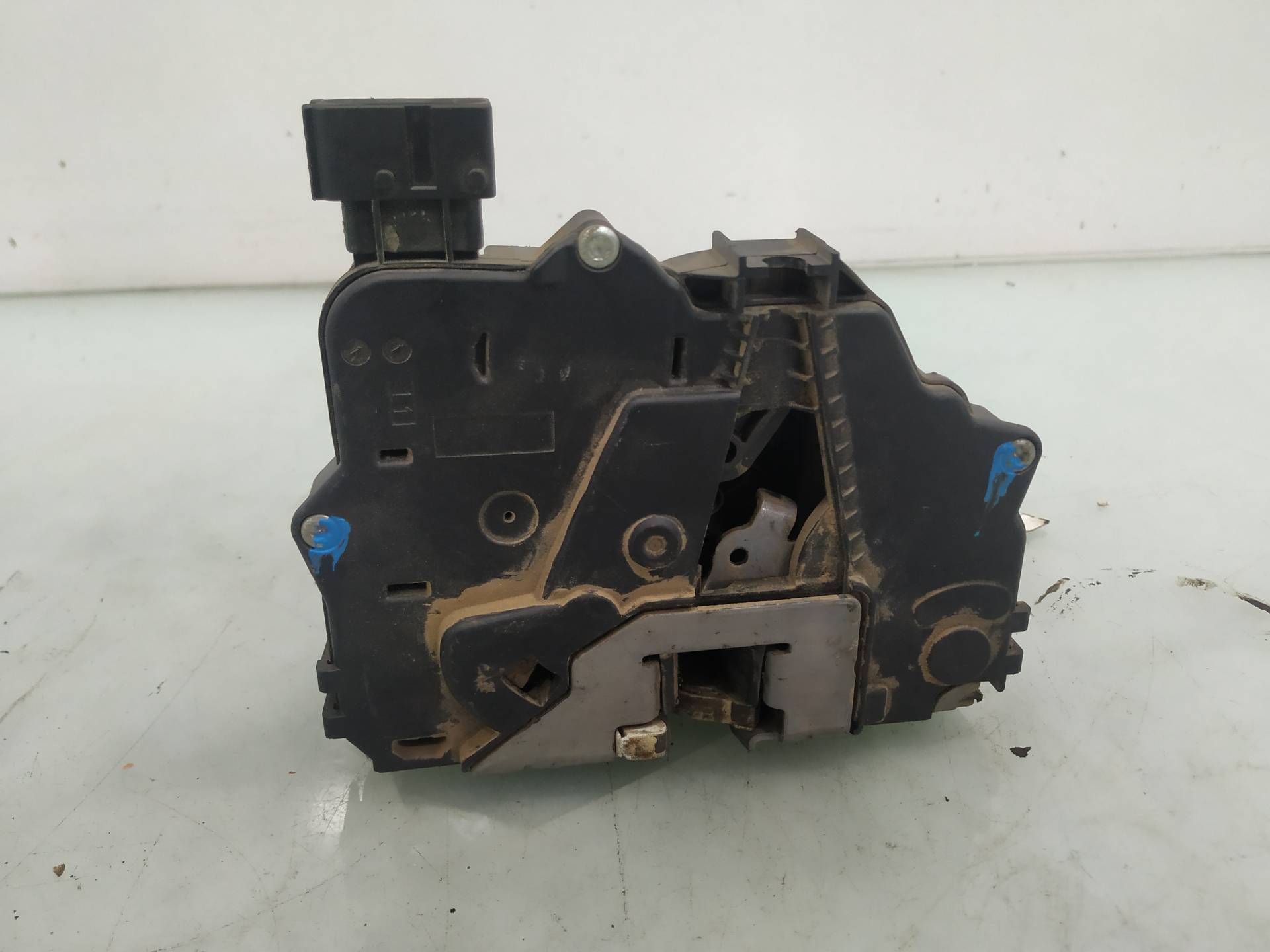 OPEL Corsa D (2006-2020) Front Left Door Lock 13258271 18885484