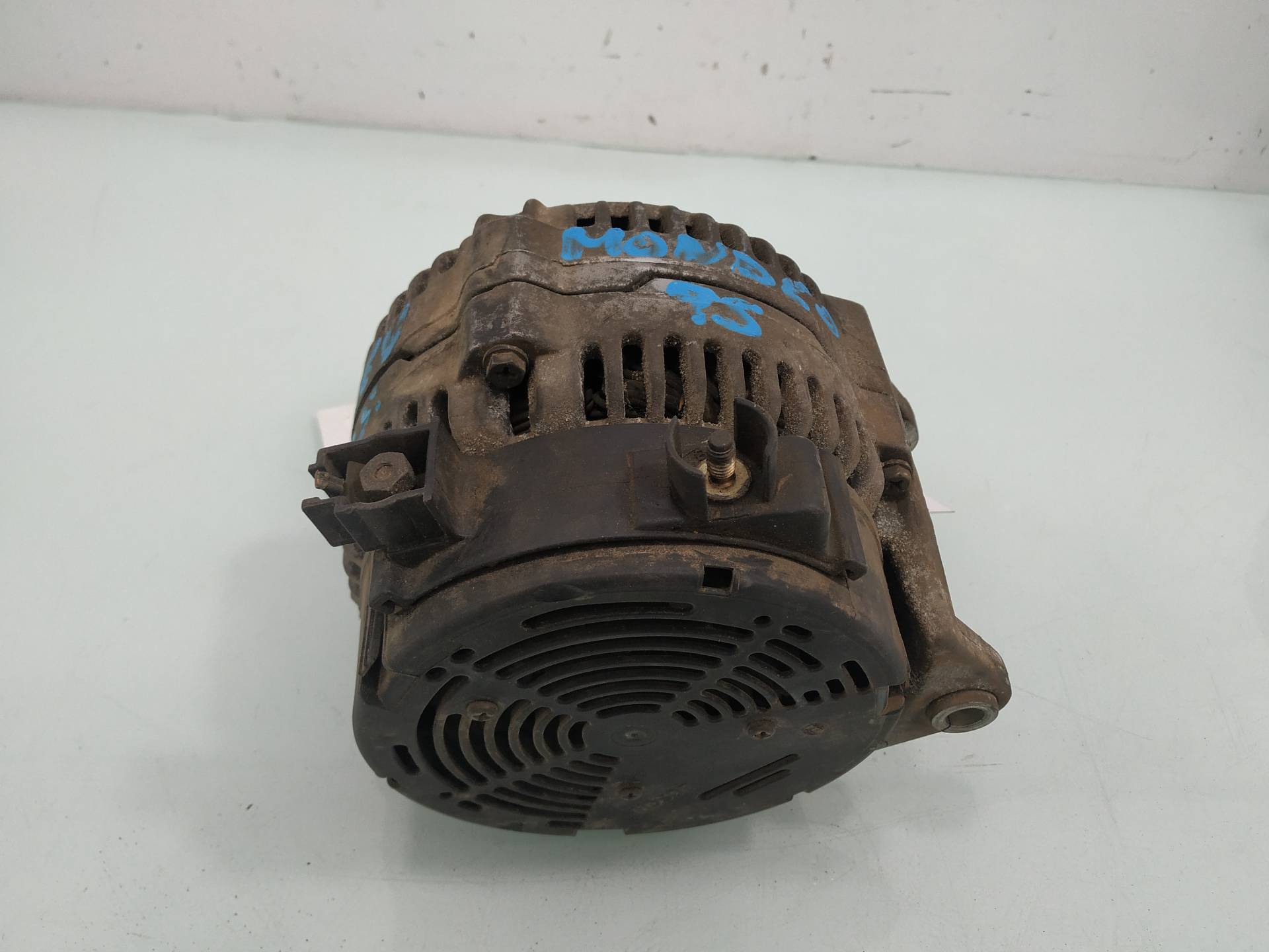 FORD Mondeo 1 generation (1993-1996) Alternator 0123212001 19094834