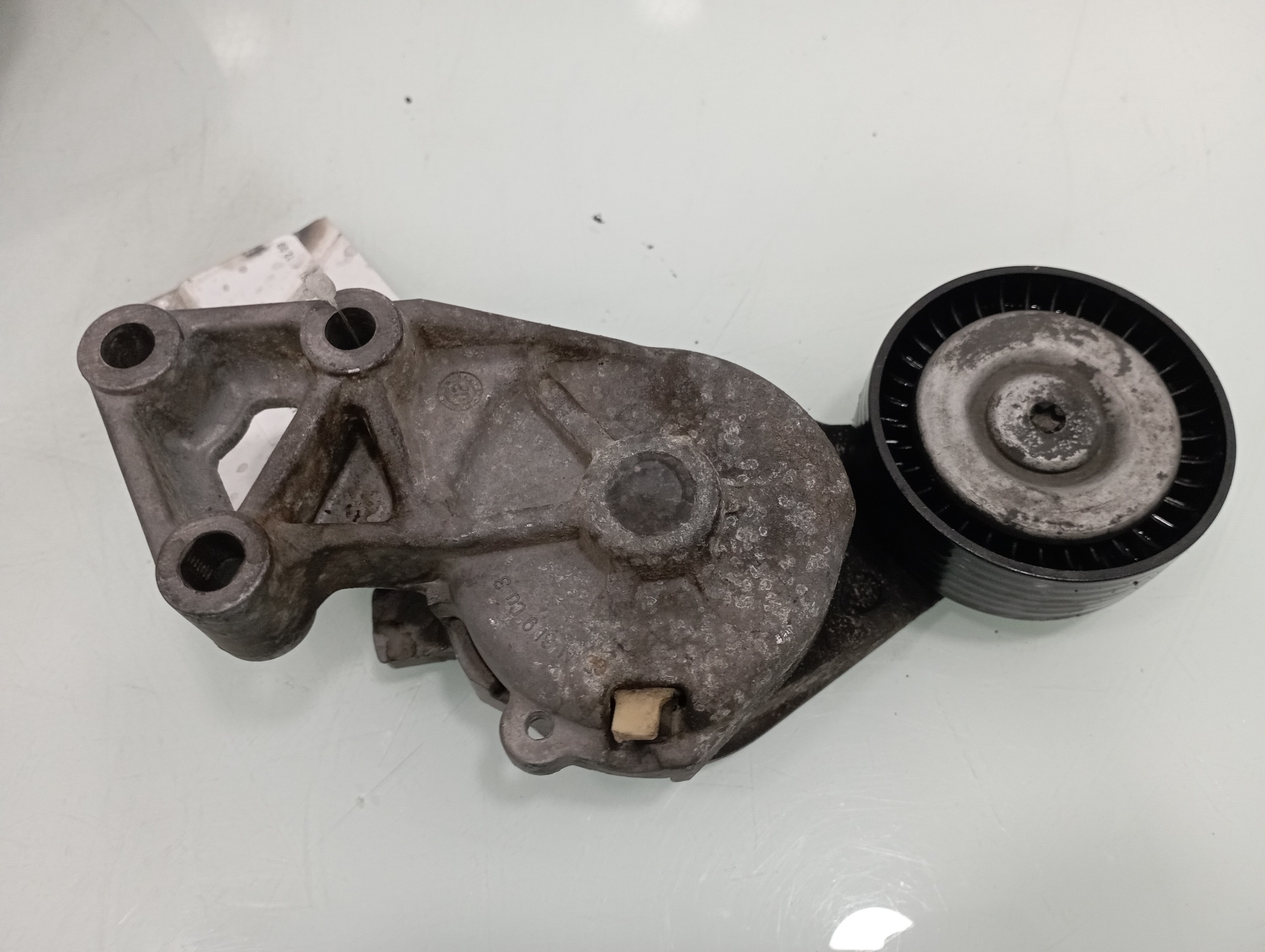 VOLKSWAGEN Bora 1 generation (1998-2005) Belt Tensioner 038903315 20493340