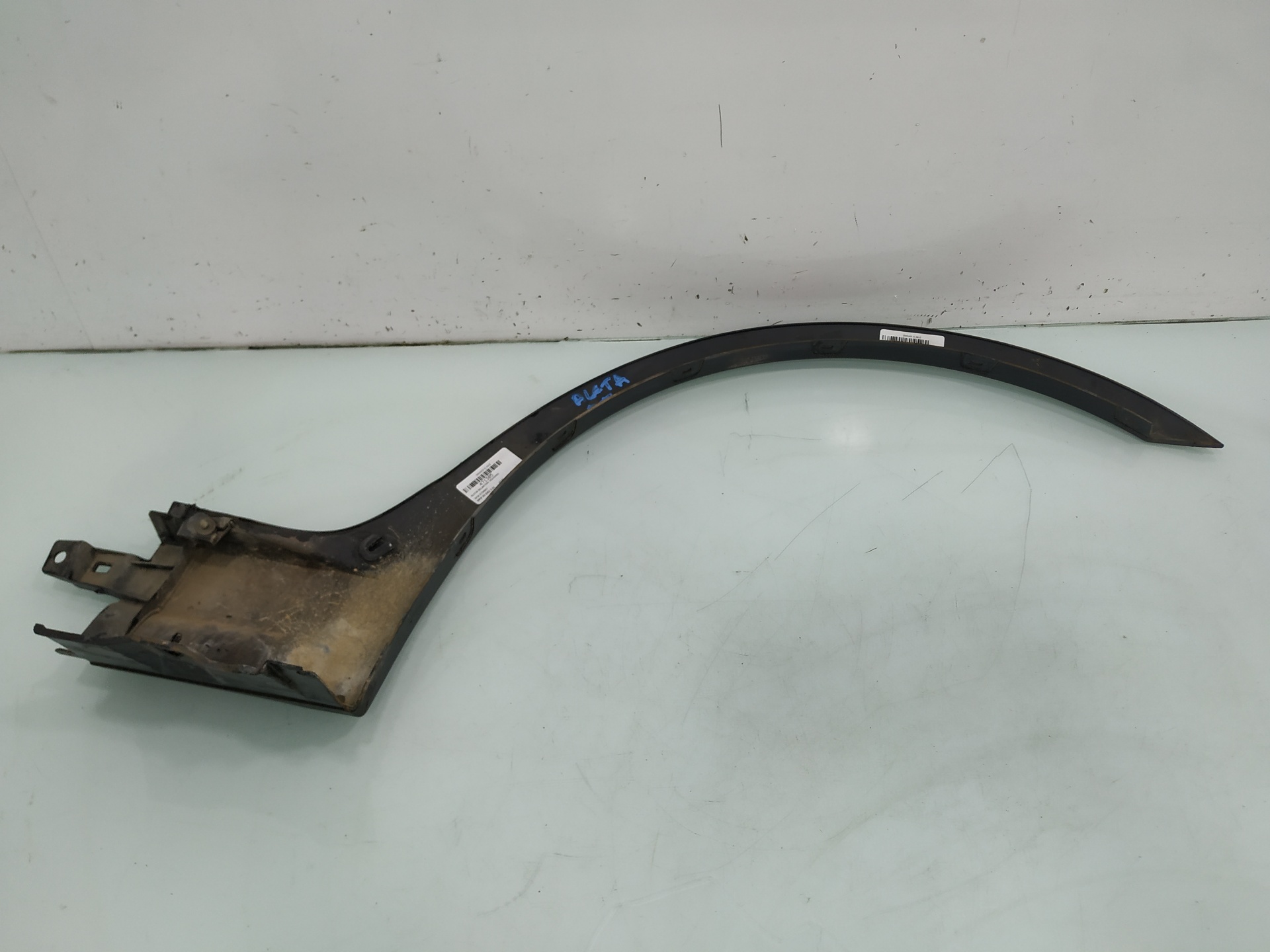 BMW X3 E83 (2003-2010) Front Left Inner Arch Liner 51773405817 24916527