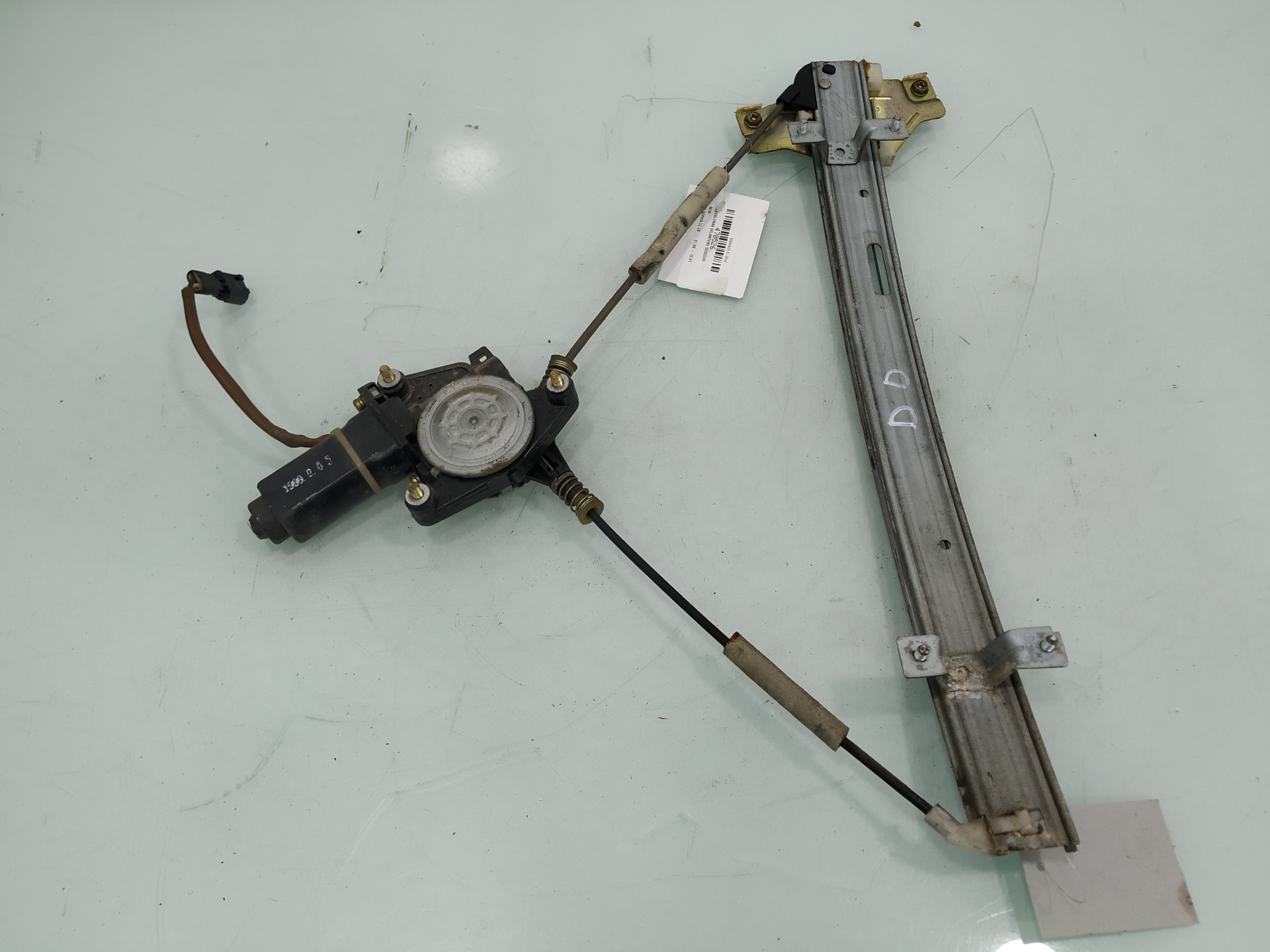 KIA Sephia 1 generation (1992-1998) Front Right Door Window Regulator 24920144