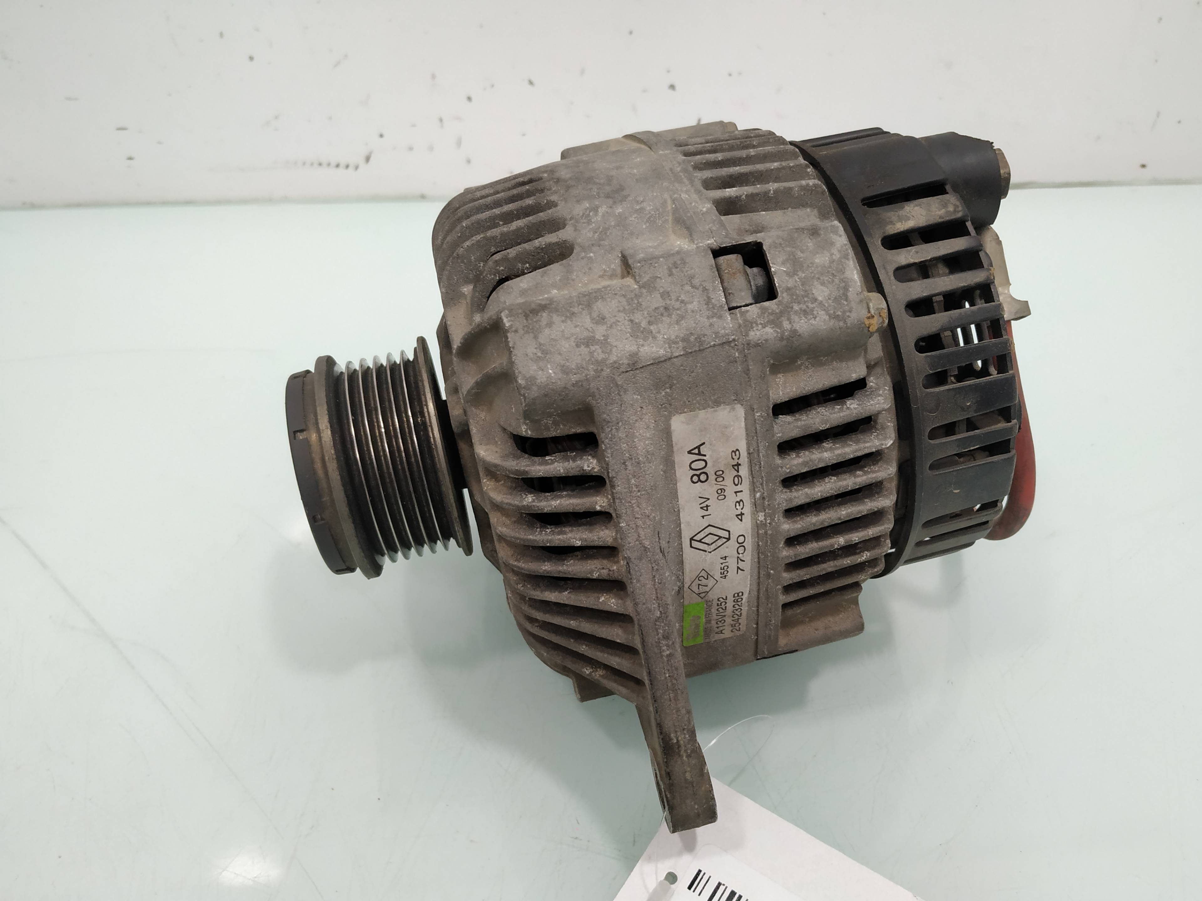 RENAULT Megane 2 generation (2002-2012) Alternator 7700431943 24911664