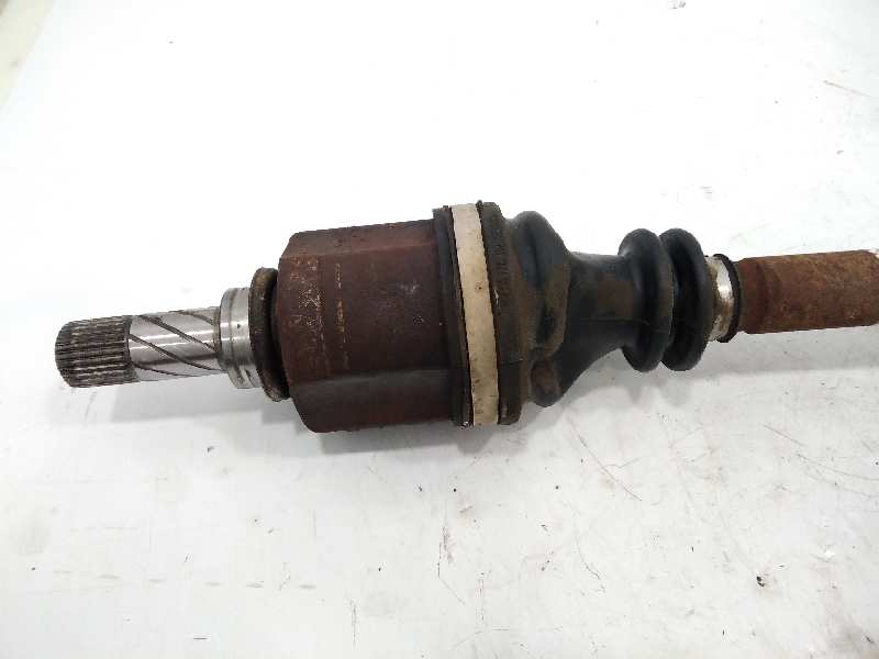 RENAULT Megane 3 generation (2008-2020) Front Left Driveshaft 8200330413 18830749