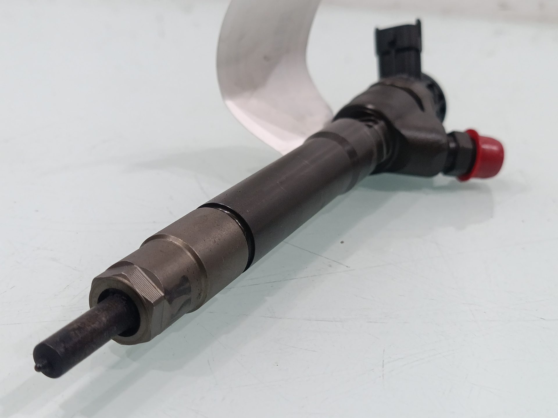 Injecteur 0445110414 de Opel Vivaro b 2014-2020 - pieza usada