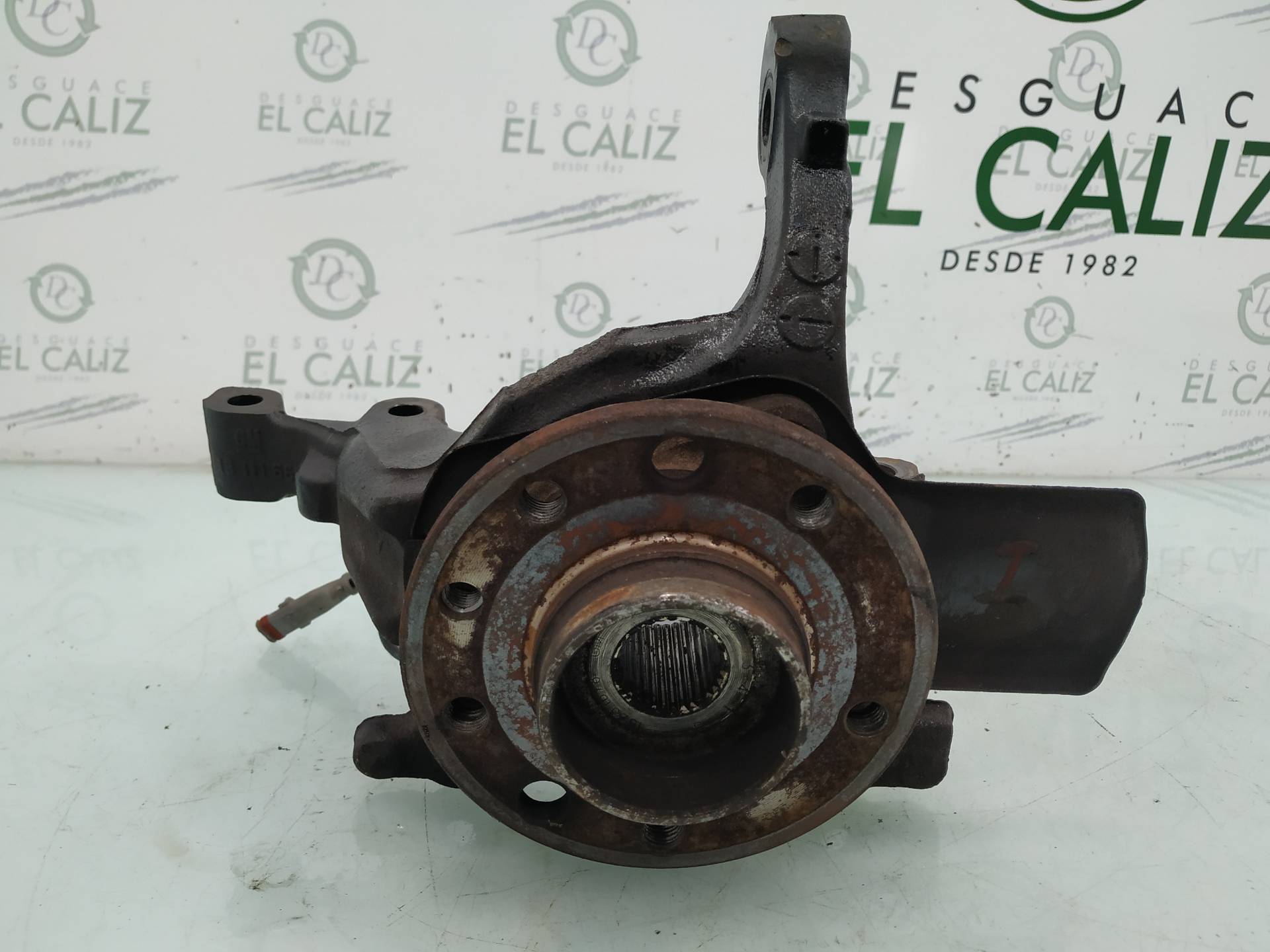 OPEL Astra H (2004-2014) Ступица передняя левая 13156037 18973707