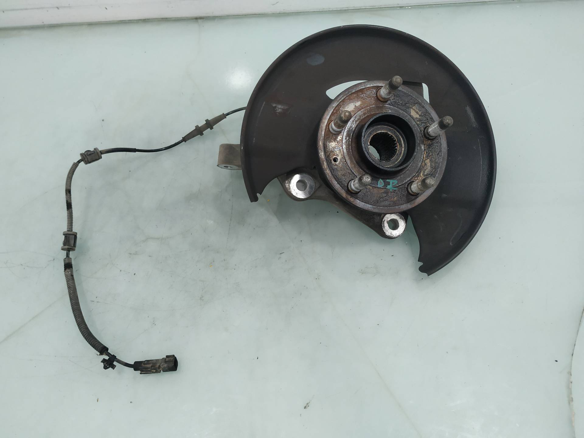 OPEL Insignia A (2008-2016) Front Left Wheel Hub 13219080 19059526