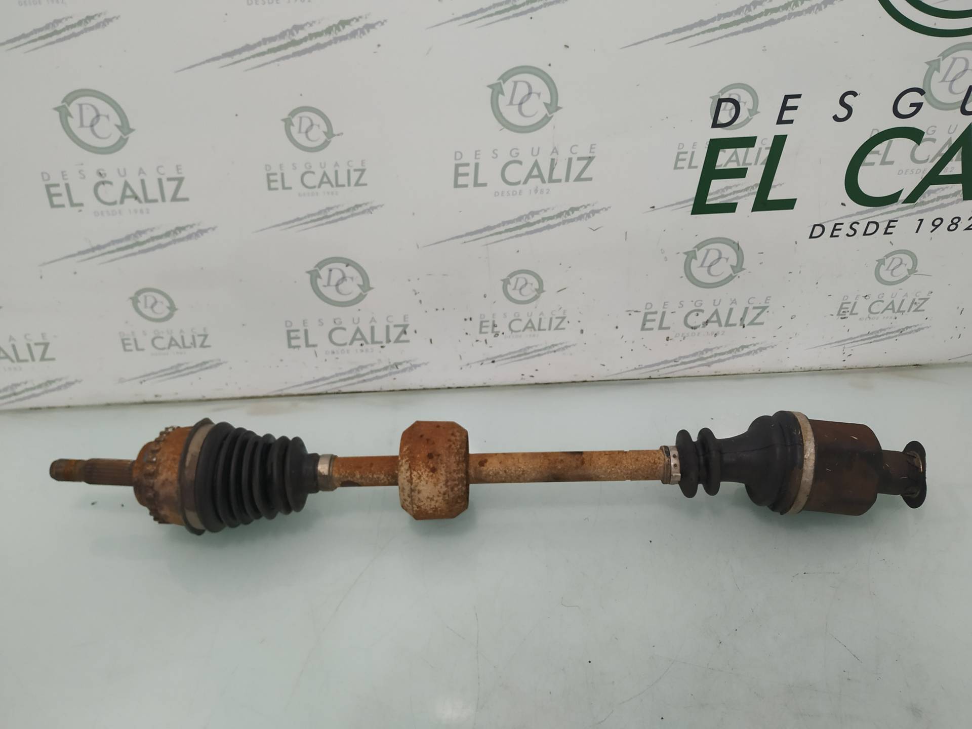 RENAULT Clio 2 generation (1998-2013) Front Right Driveshaft 8200571880 18989362