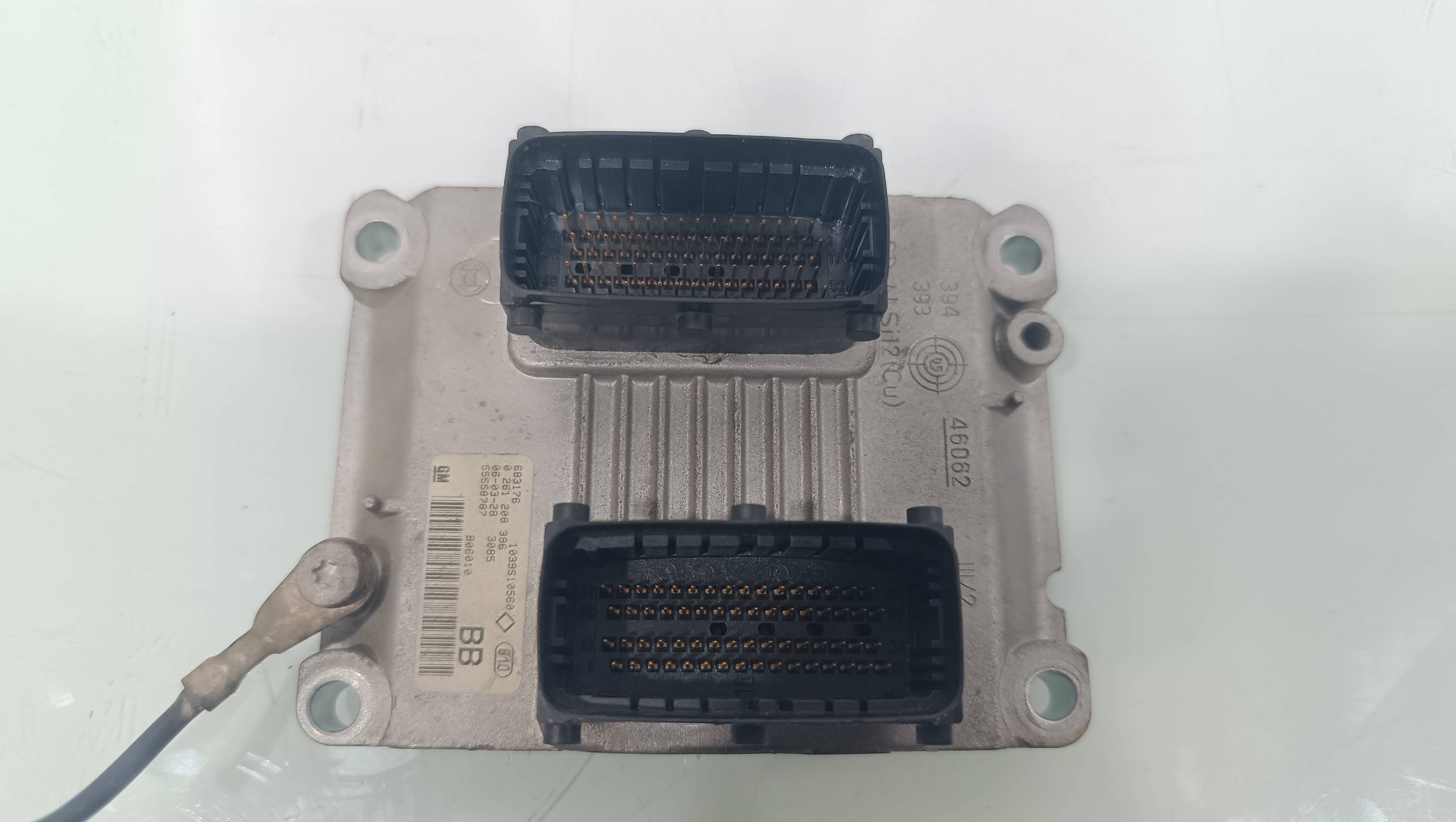 Centralita motor uce 55558787 de Opel Astra 2006-2010 - pieza usada