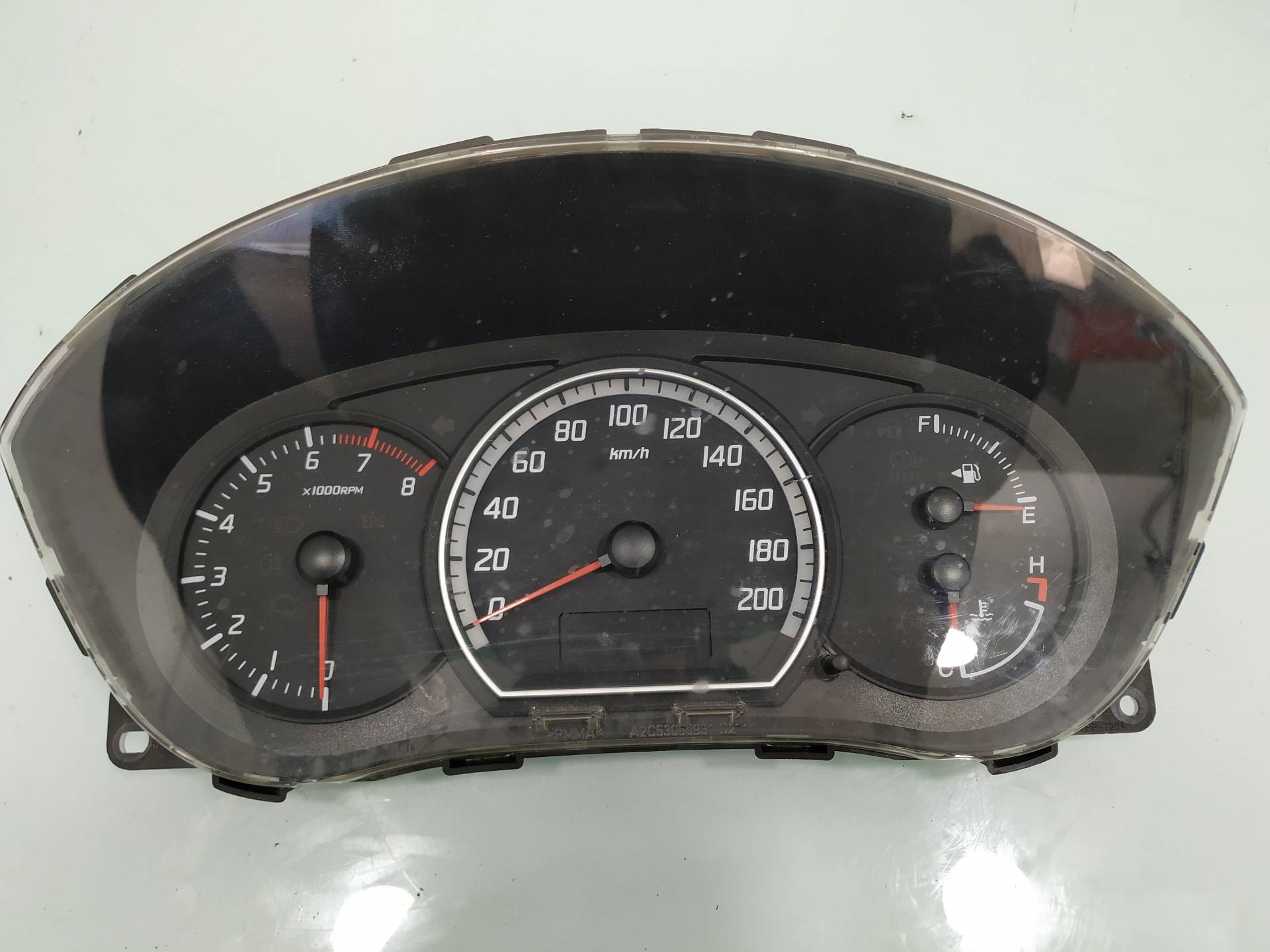 Cuadro de instrumentos M13A 3410062JA0 de Suzuki Swift iii (mz, ez) 2005-2010 con 132261 km - pieza usada