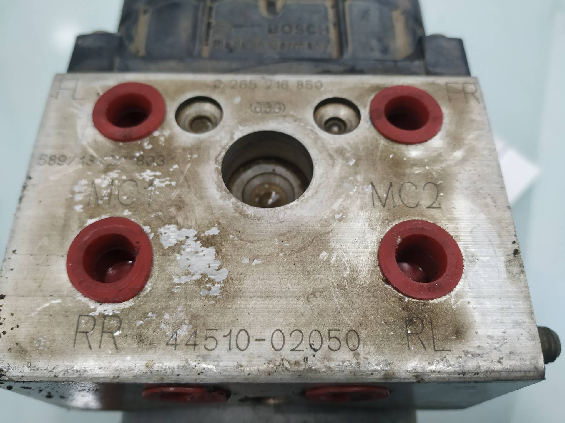 TOYOTA Corolla E120 (2000-2008) Абс блок 4451002050 21066252