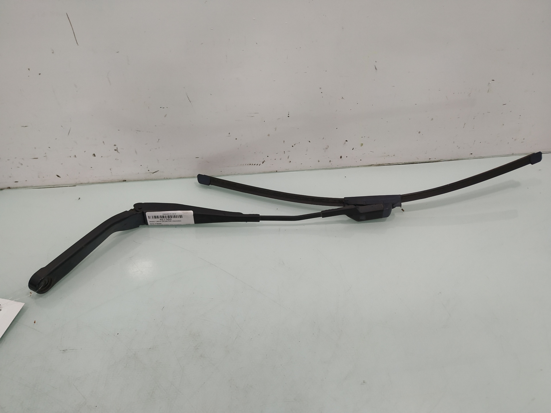 SKODA Superb 2 generation (2008-2015) Front Wiper Arms 3T1955409A 24912913