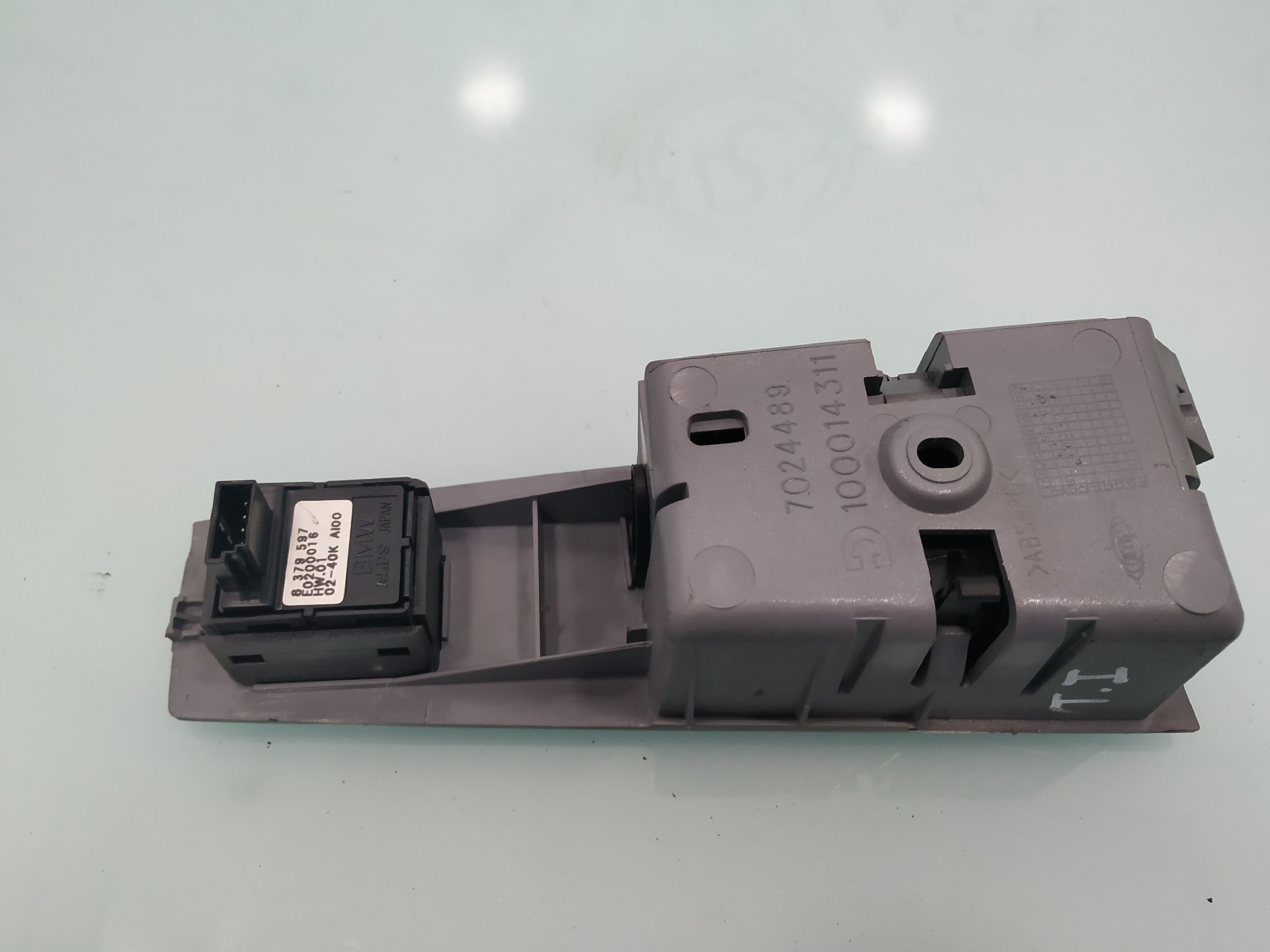 BMW 7 Series E65/E66 (2001-2008) Rear Right Door Window Control Switch 7024489 19130699