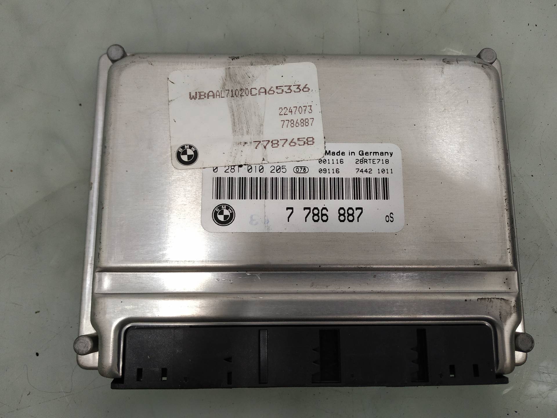 BMW 3 Series E46 (1997-2006) Engine Control Unit ECU 0281010205 19032281