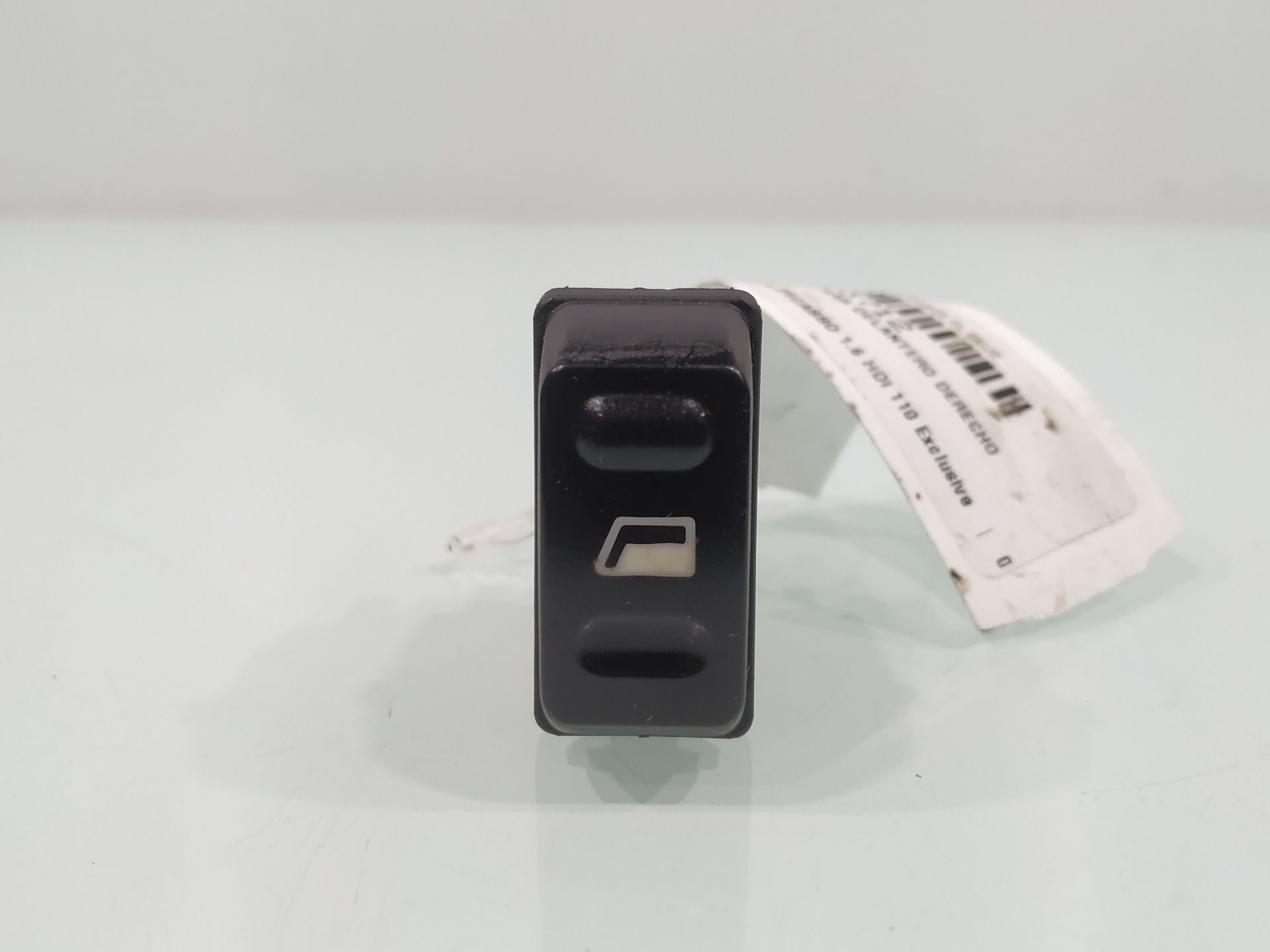 Mando elevalunas delantero derecho 9HY 22681 de Citroen Xsara 2004-2006 - pieza usada