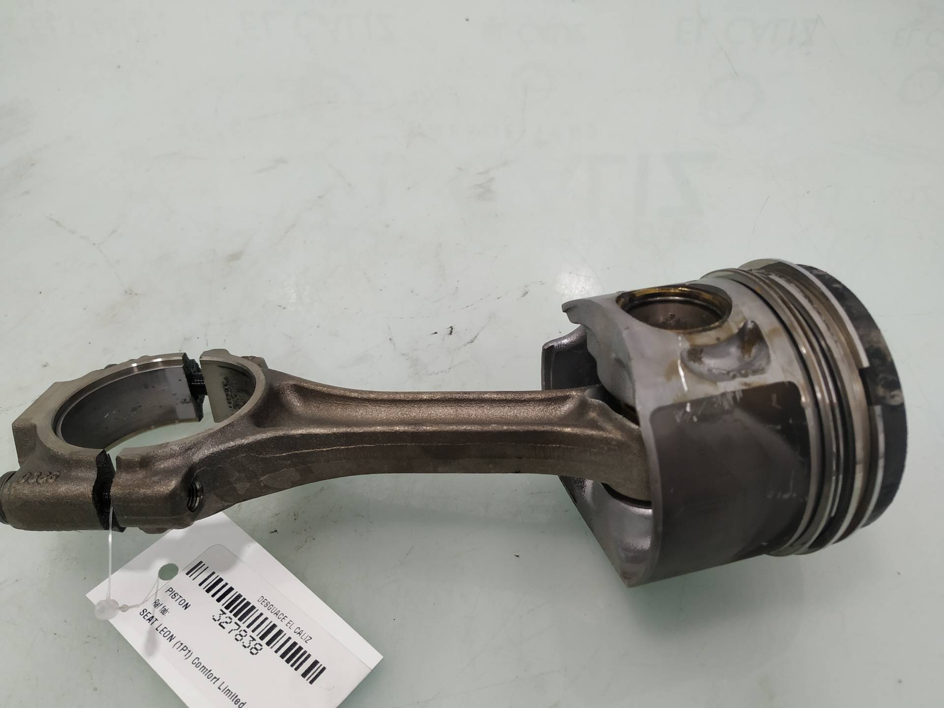 SEAT Leon 2 generation (2005-2012) Поршень 19008219